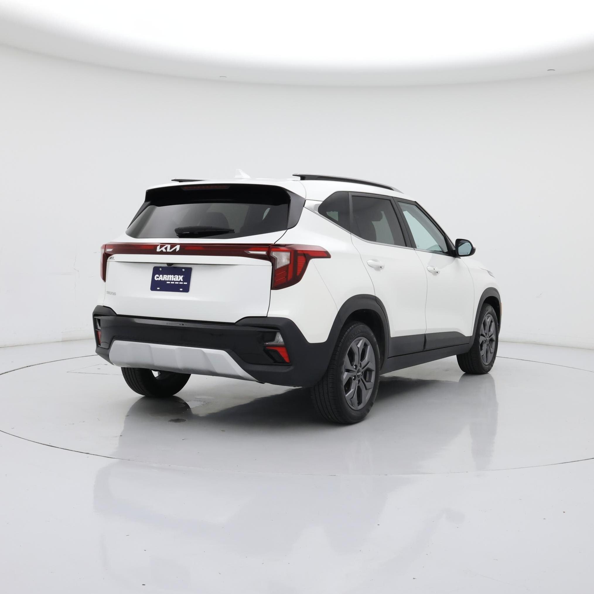 Thumbnail: 2024 Kia Seltos - 8