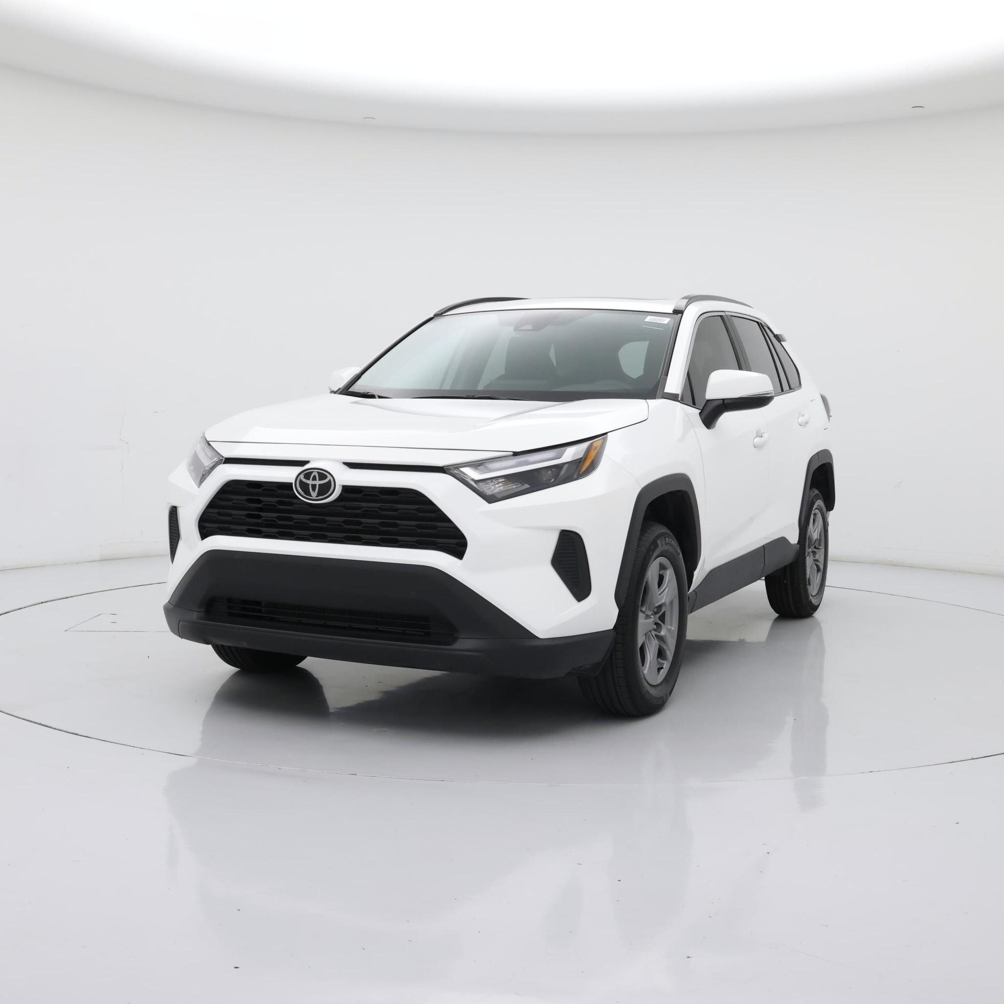 Thumbnail: 2022 Toyota RAV4 - 4