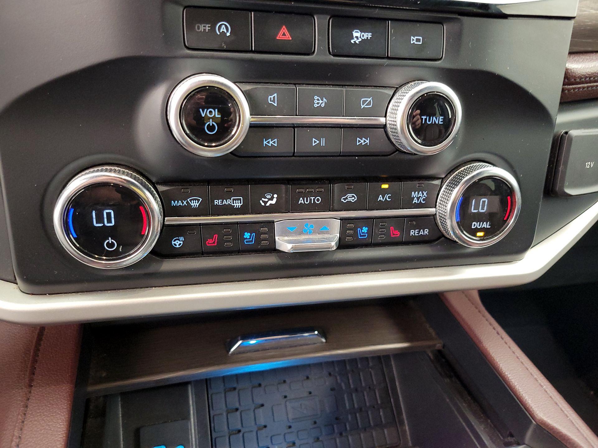 Thumbnail: 2024 Ford Expedition MAX - 17