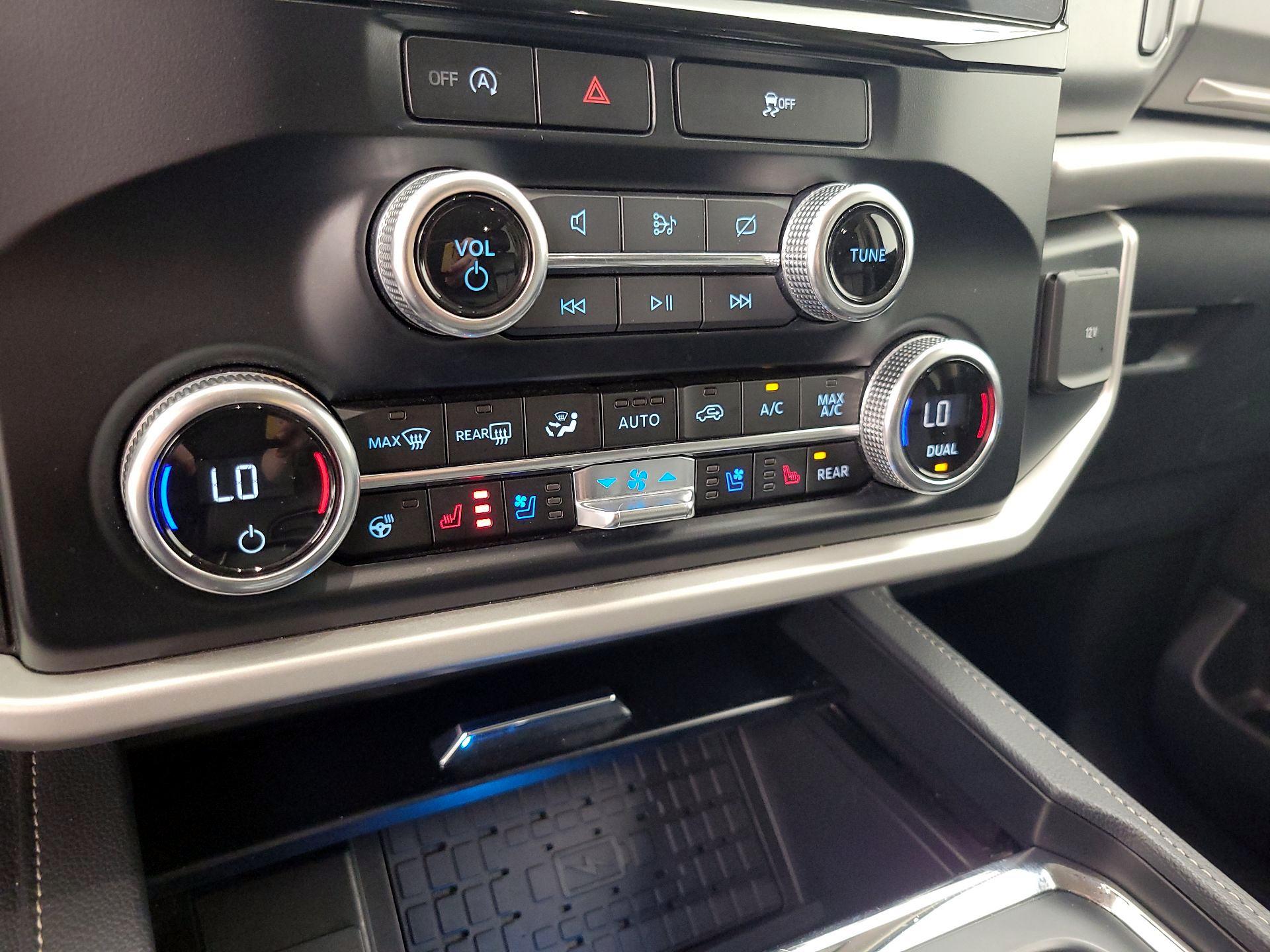 Thumbnail: 2024 Ford Expedition MAX - 17