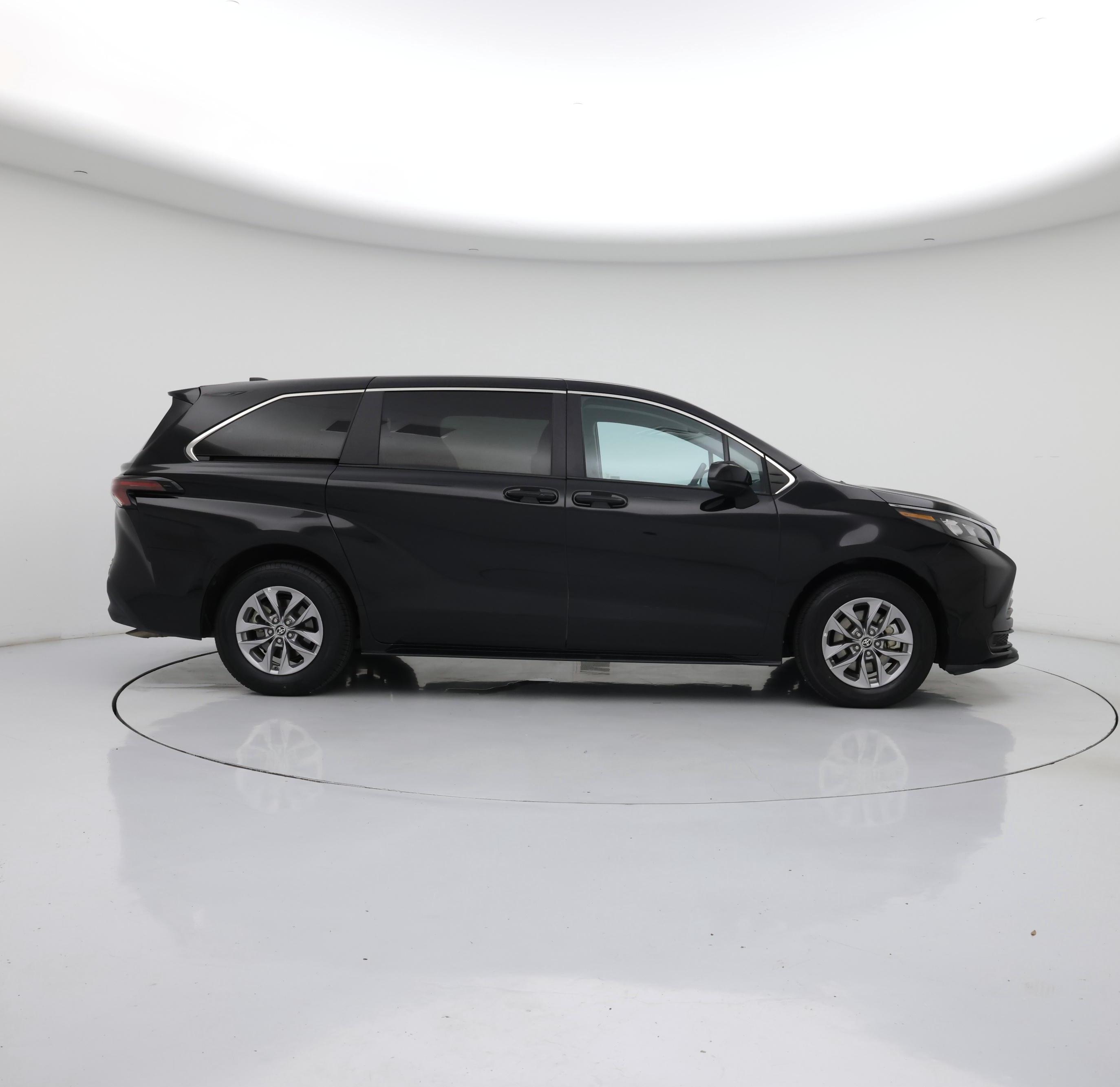 Thumbnail: 2024 Toyota Sienna - 7