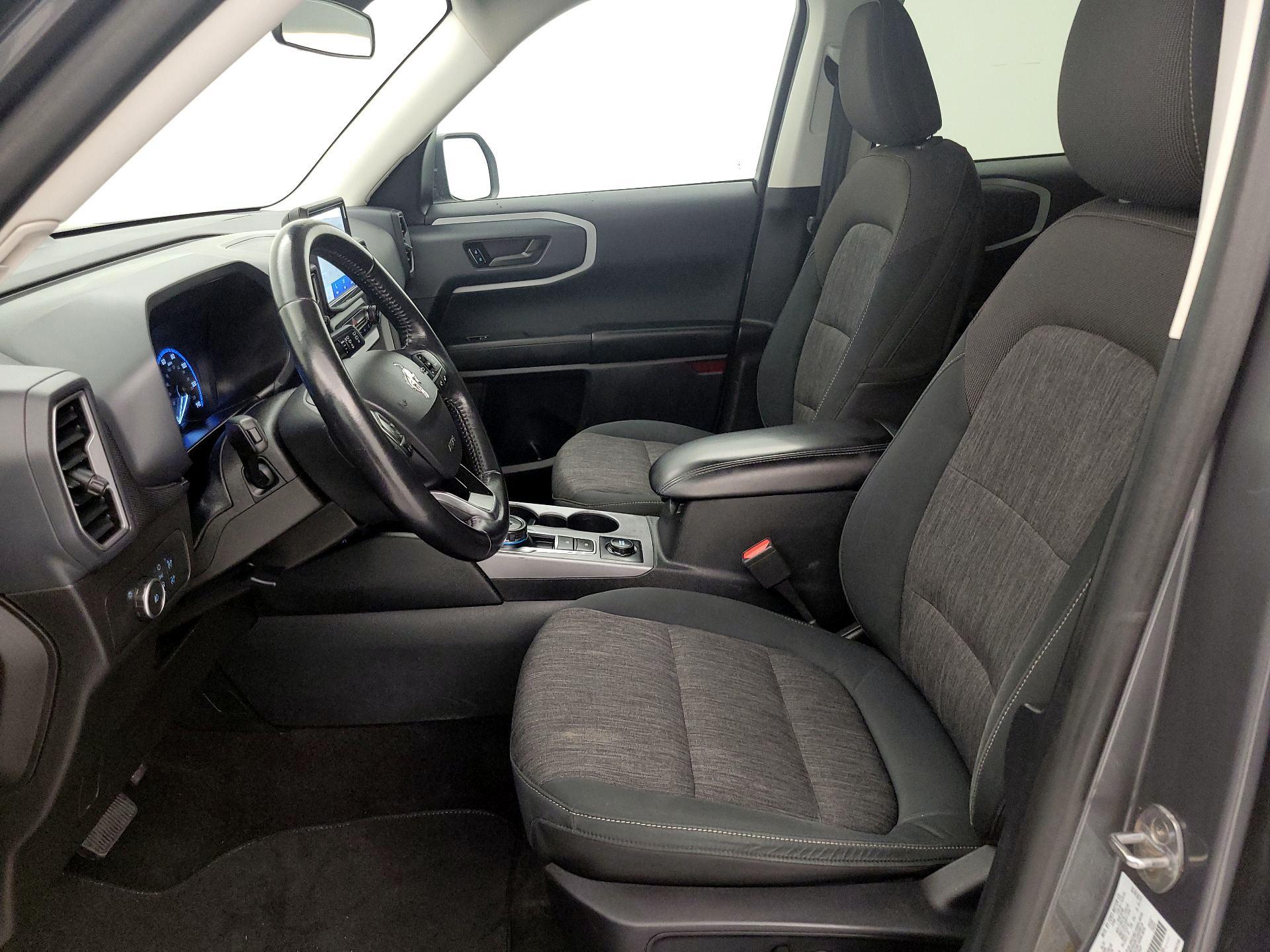 Thumbnail: 2022 Ford Bronco Sport - 11