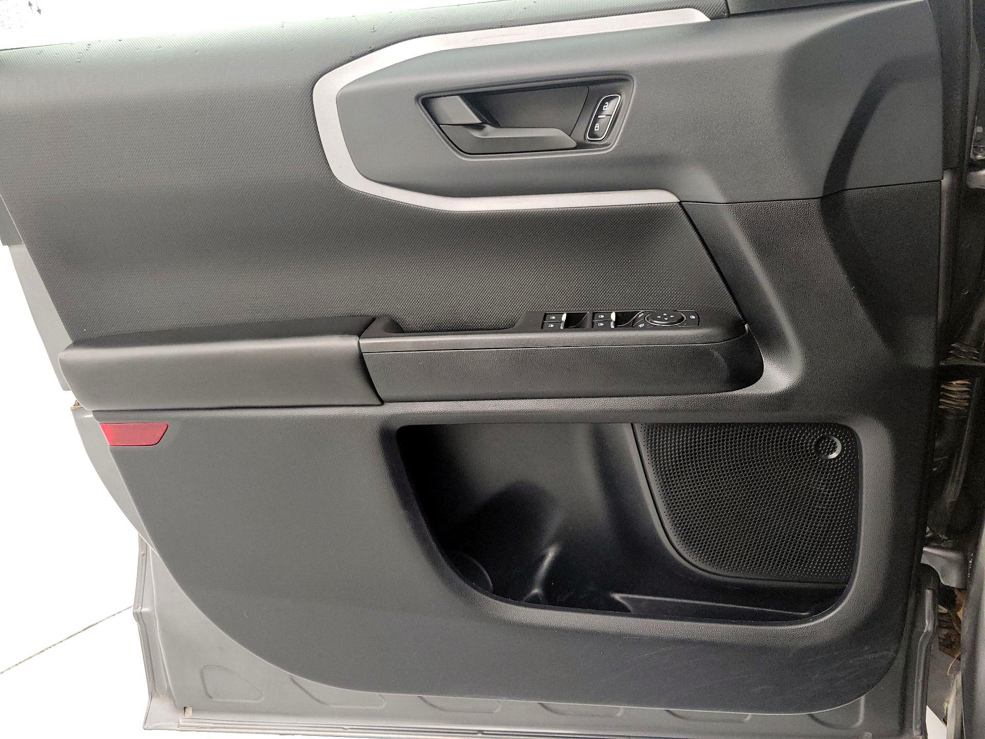 Thumbnail: 2022 Ford Bronco Sport - 12