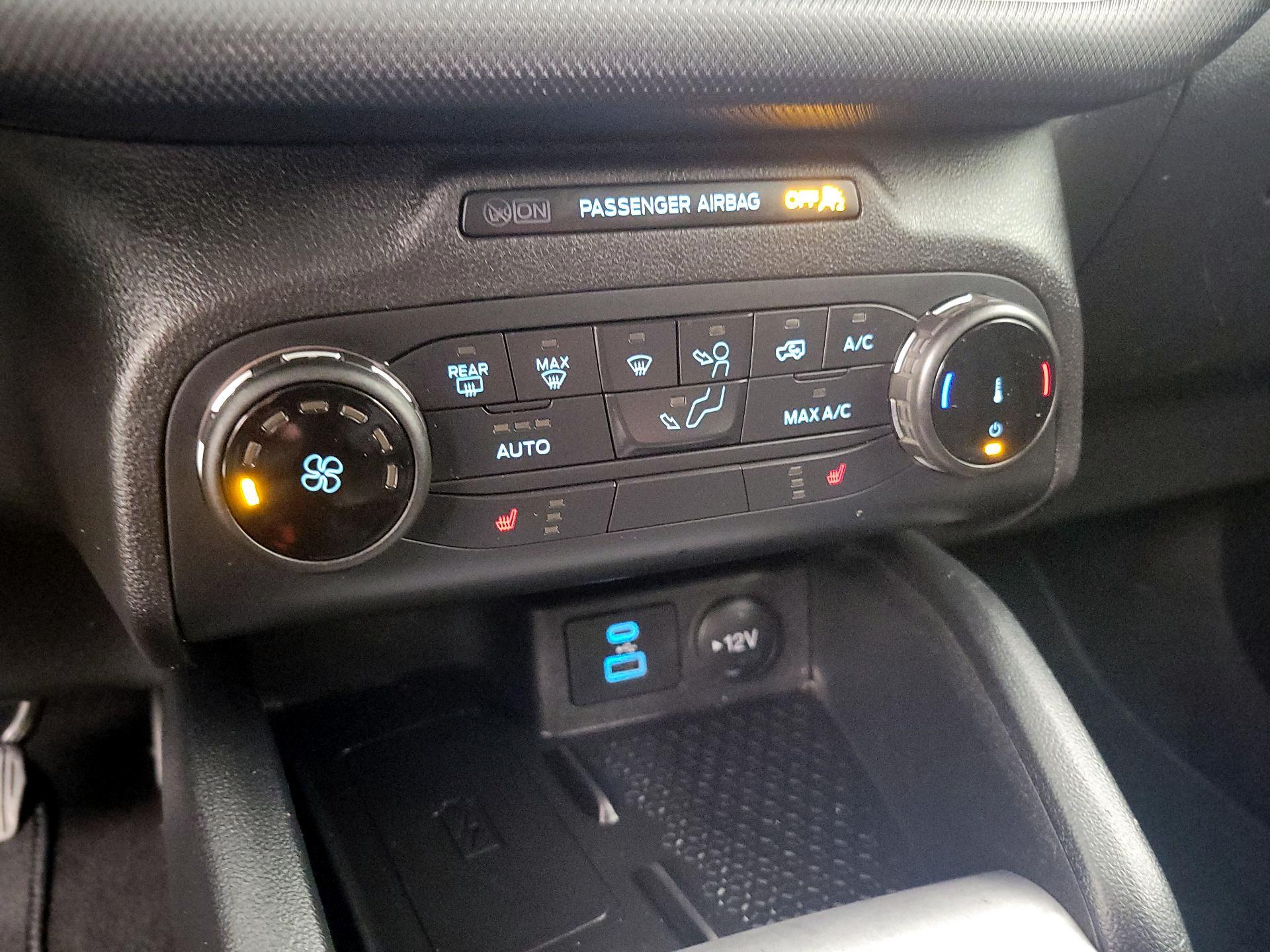 Thumbnail: 2022 Ford Bronco Sport - 16