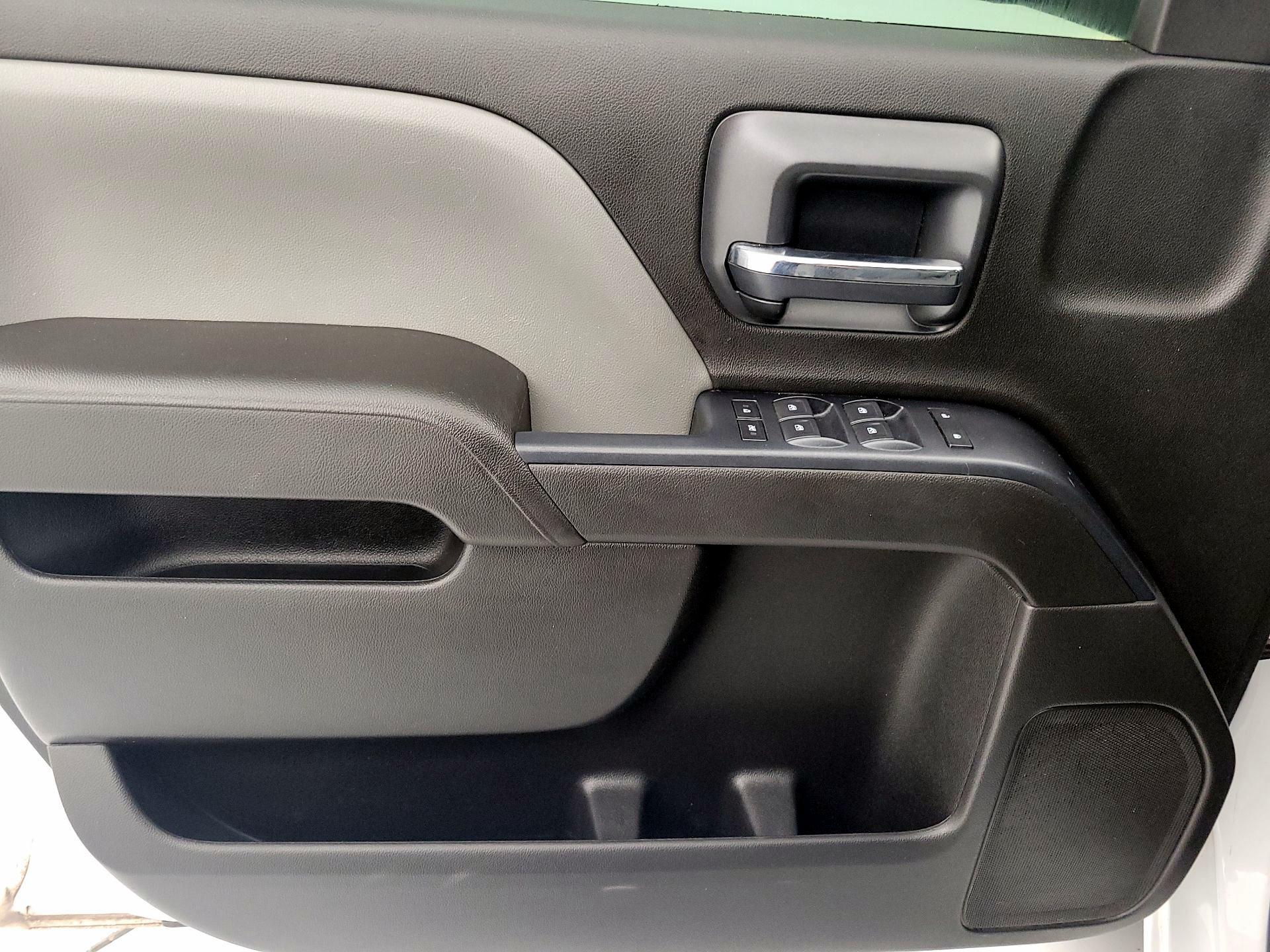 Thumbnail: 2017 Chevrolet Silverado 2500 - 12