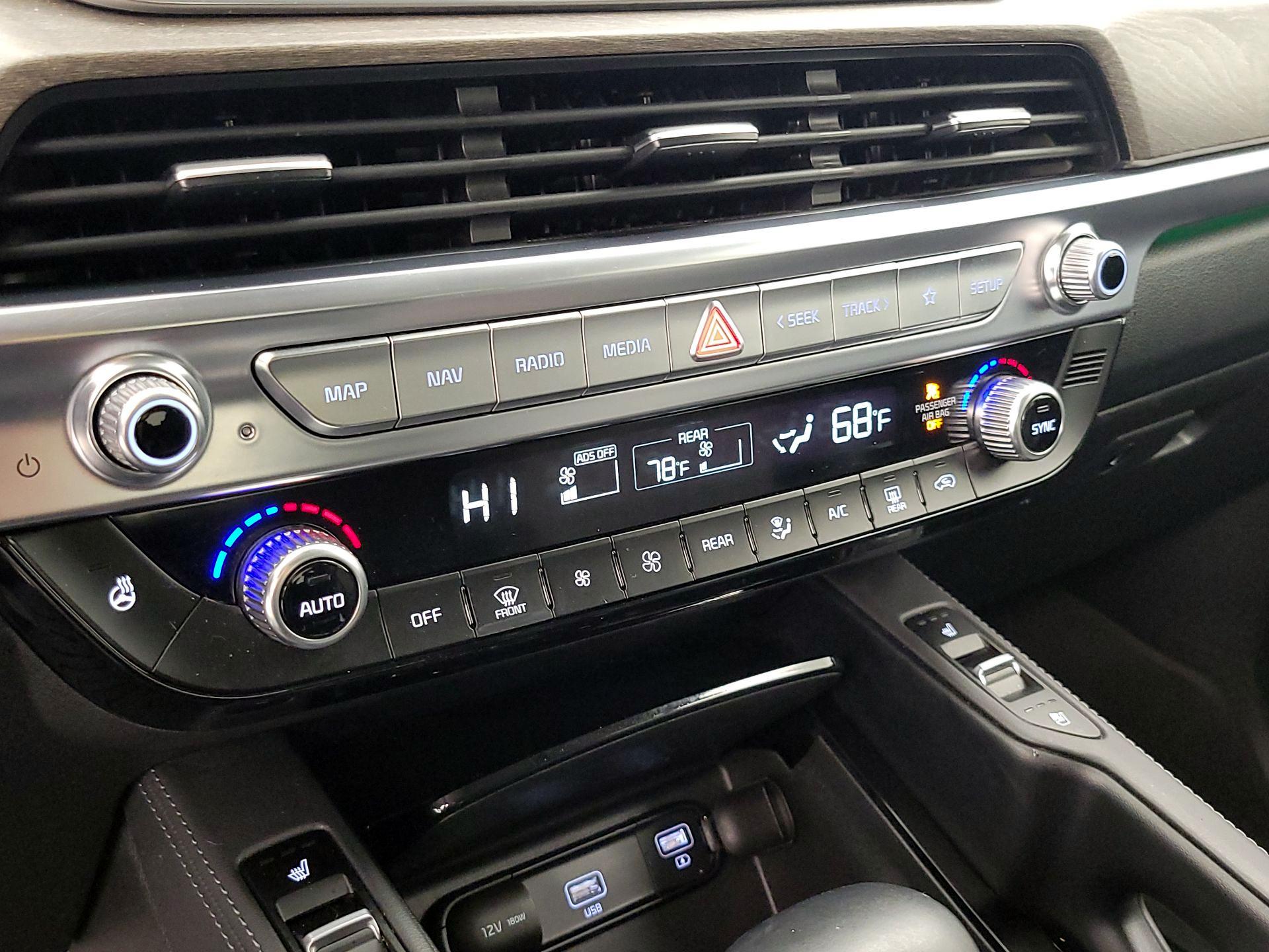 Thumbnail: 2021 Kia Telluride - 17