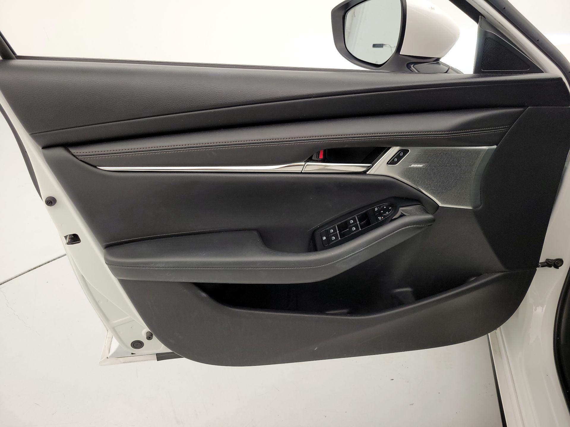 Thumbnail: 2019 Mazda Mazda3 - 12