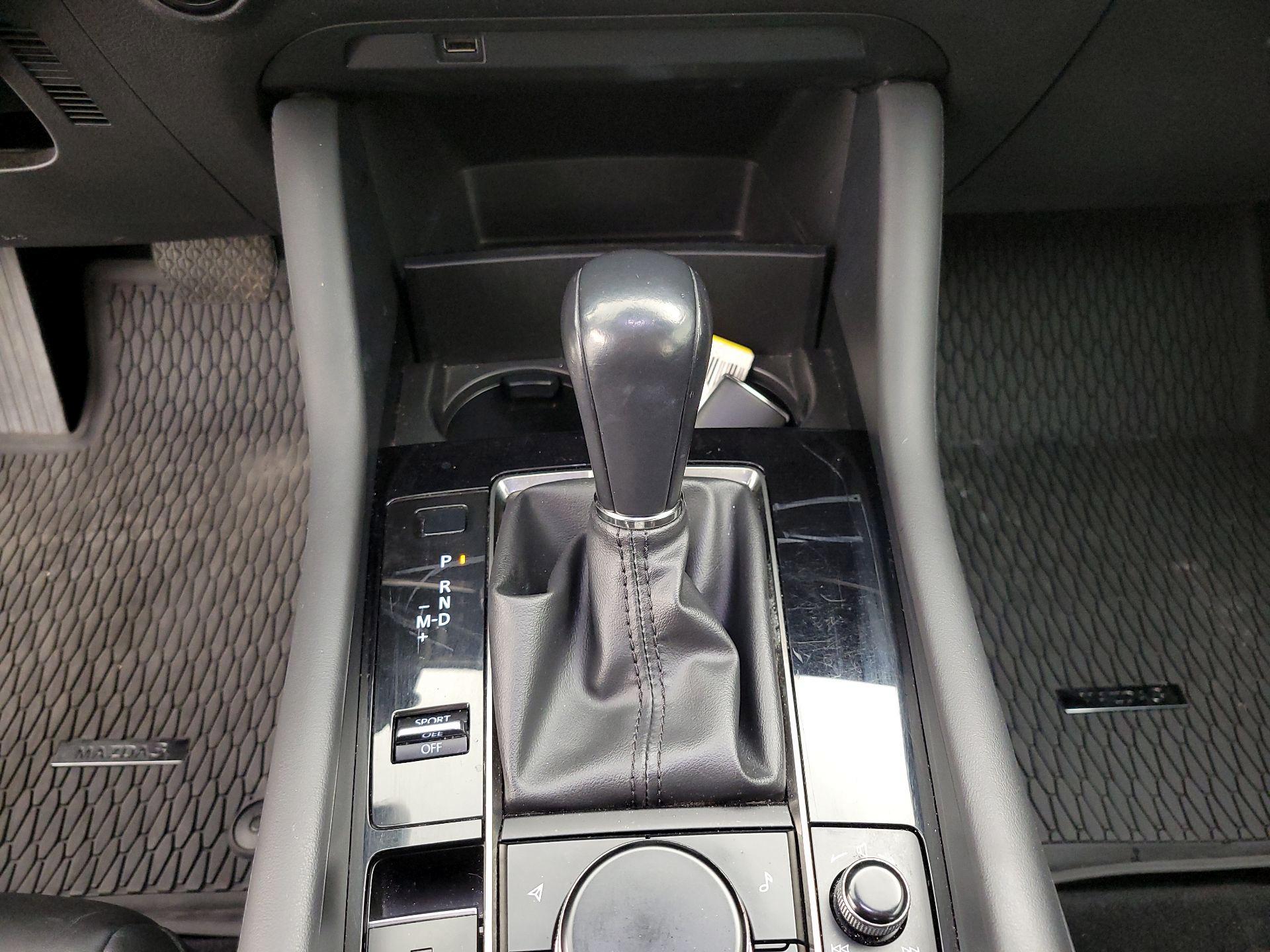 Thumbnail: 2019 Mazda Mazda3 - 17