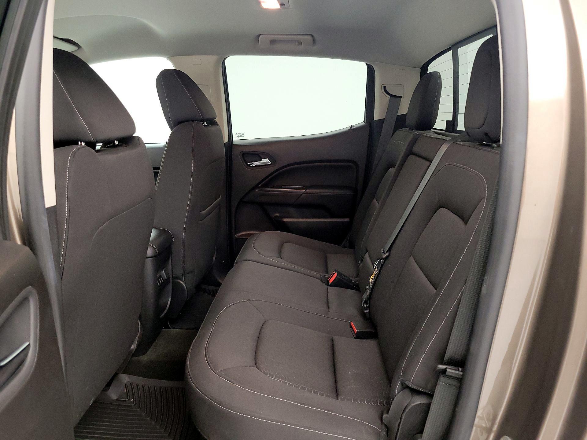 Thumbnail: 2016 GMC Canyon - 19