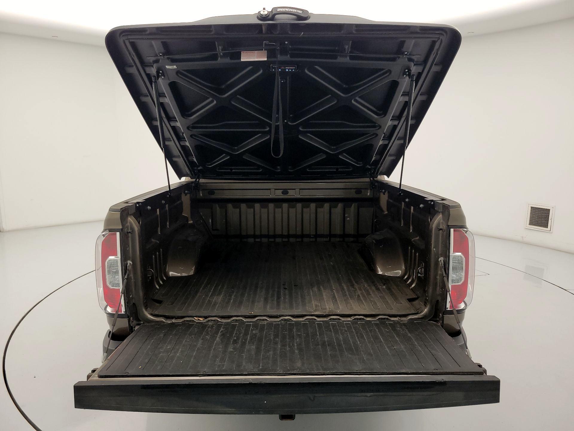 Thumbnail: 2016 GMC Canyon - 20