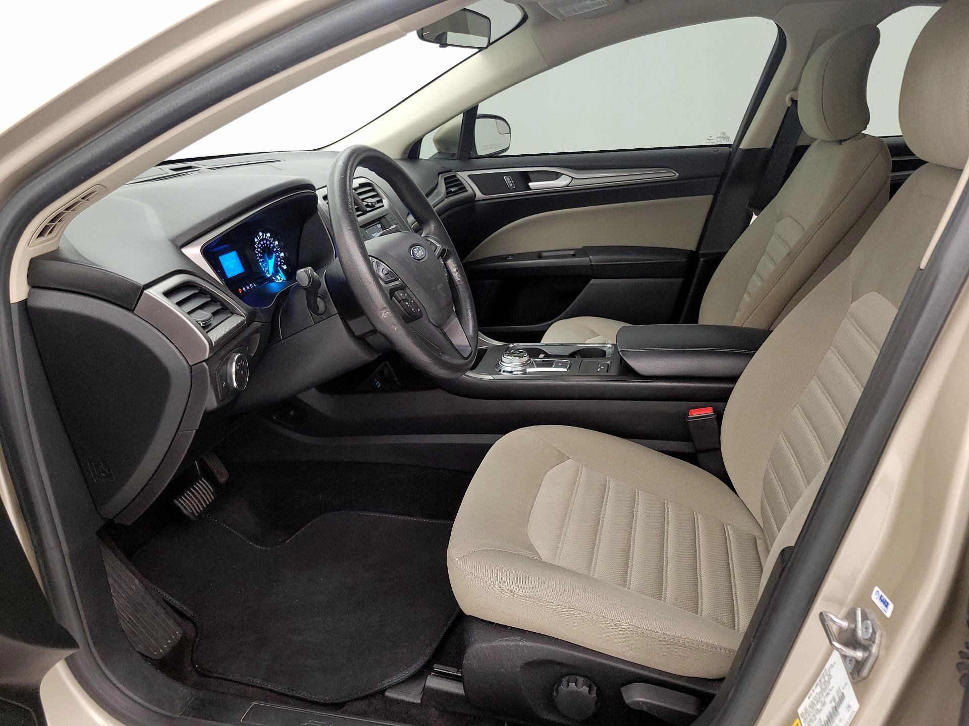 Thumbnail: 2017 Ford Fusion - 11