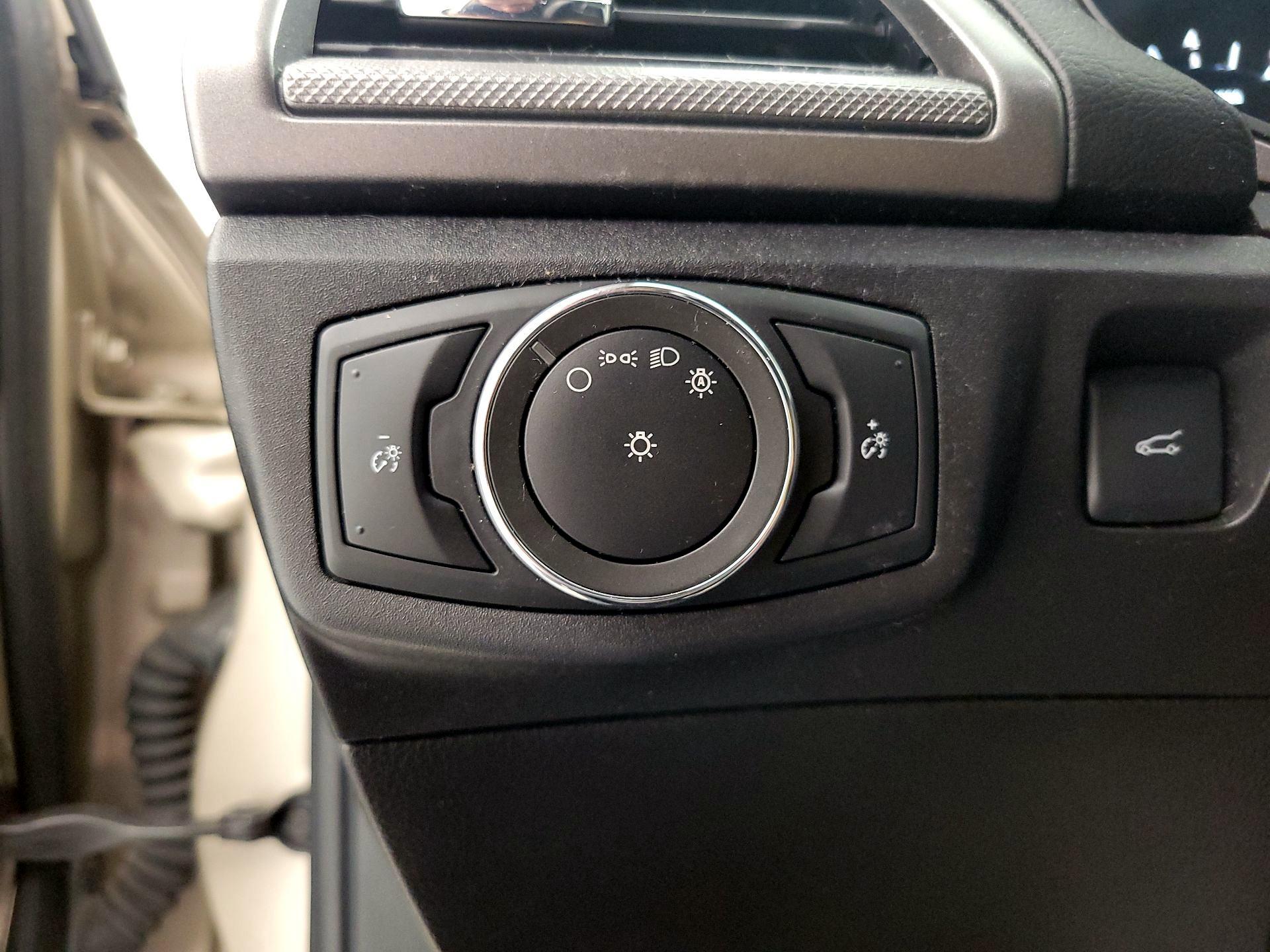 Thumbnail: 2017 Ford Fusion - 13