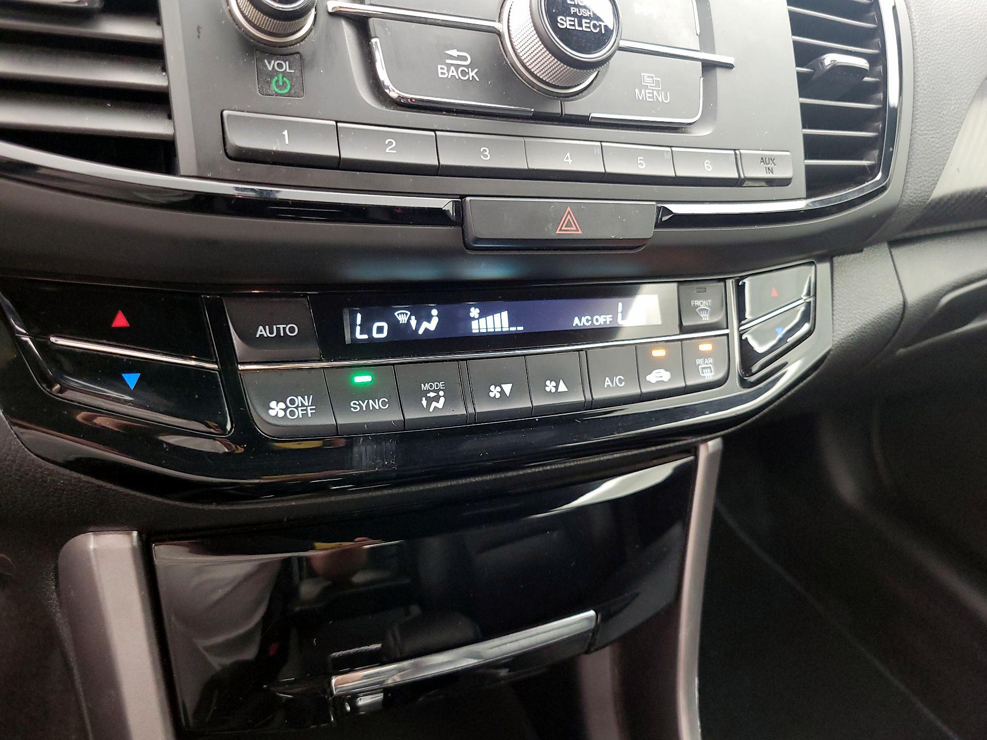 Thumbnail: 2017 Honda Accord - 16