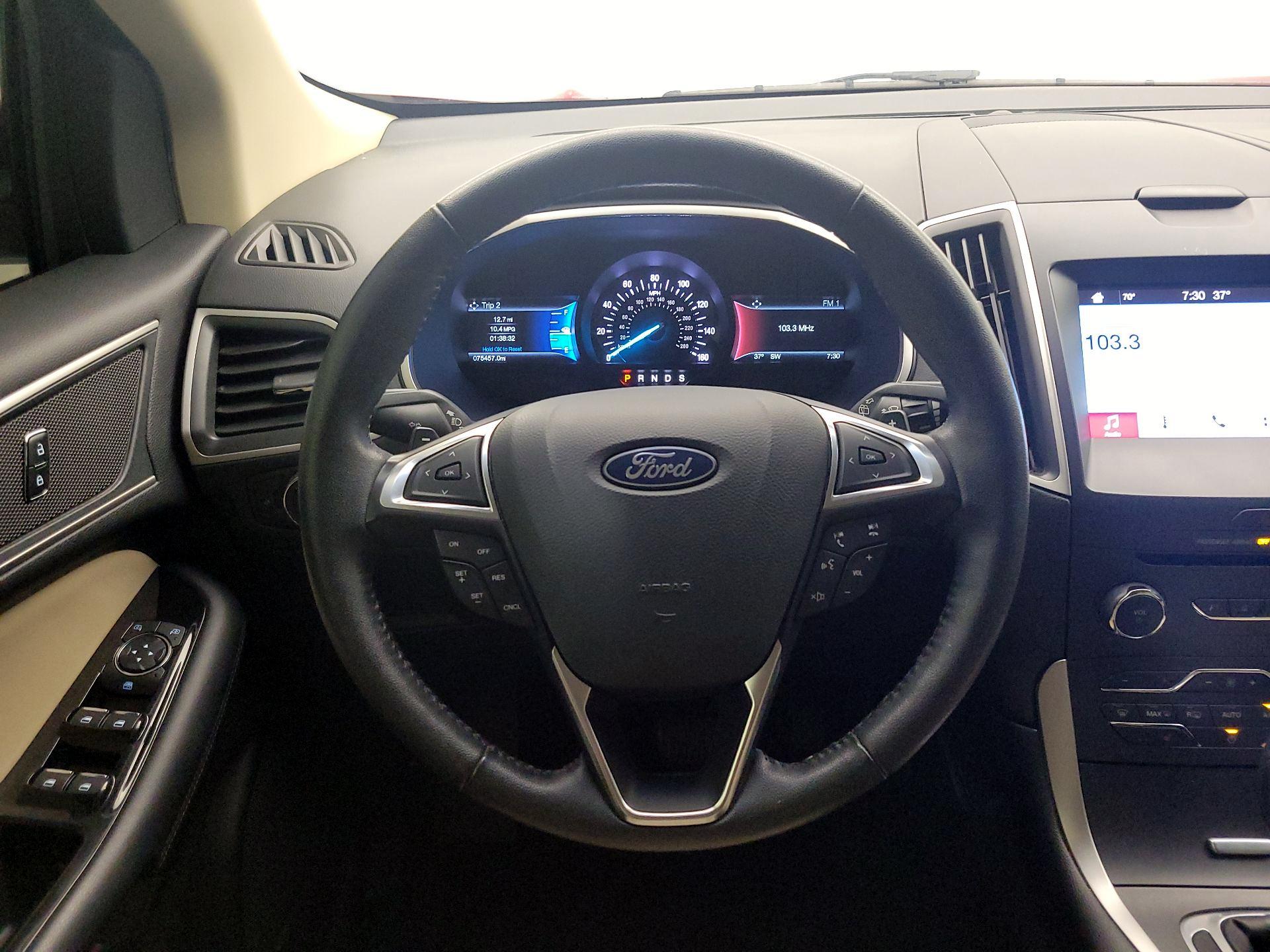 Thumbnail: 2018 Ford Edge - 10