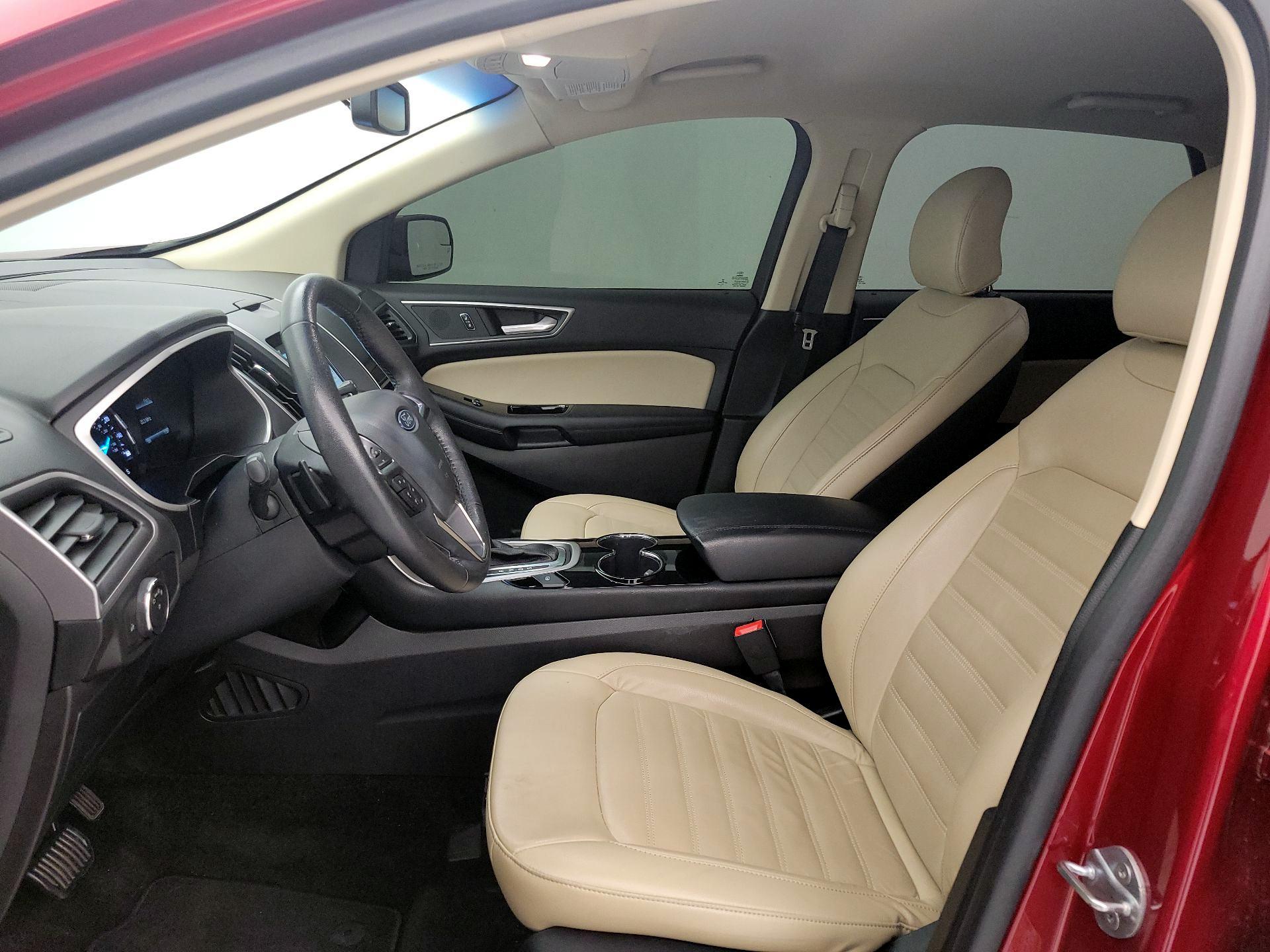 Thumbnail: 2018 Ford Edge - 11