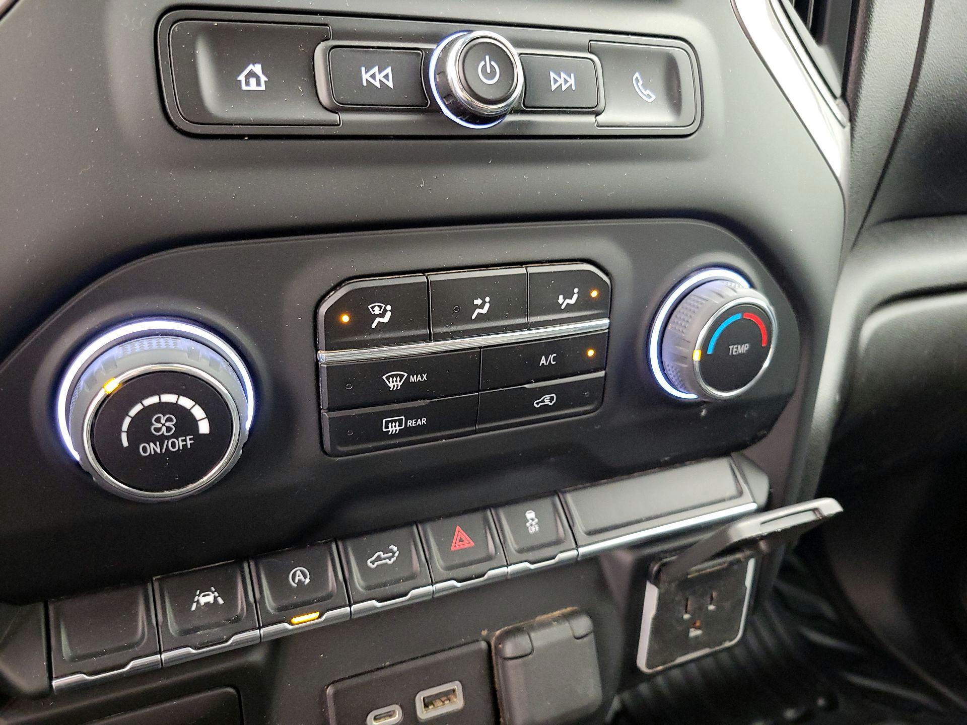 Thumbnail: 2022 Chevrolet Silverado 1500 - 16