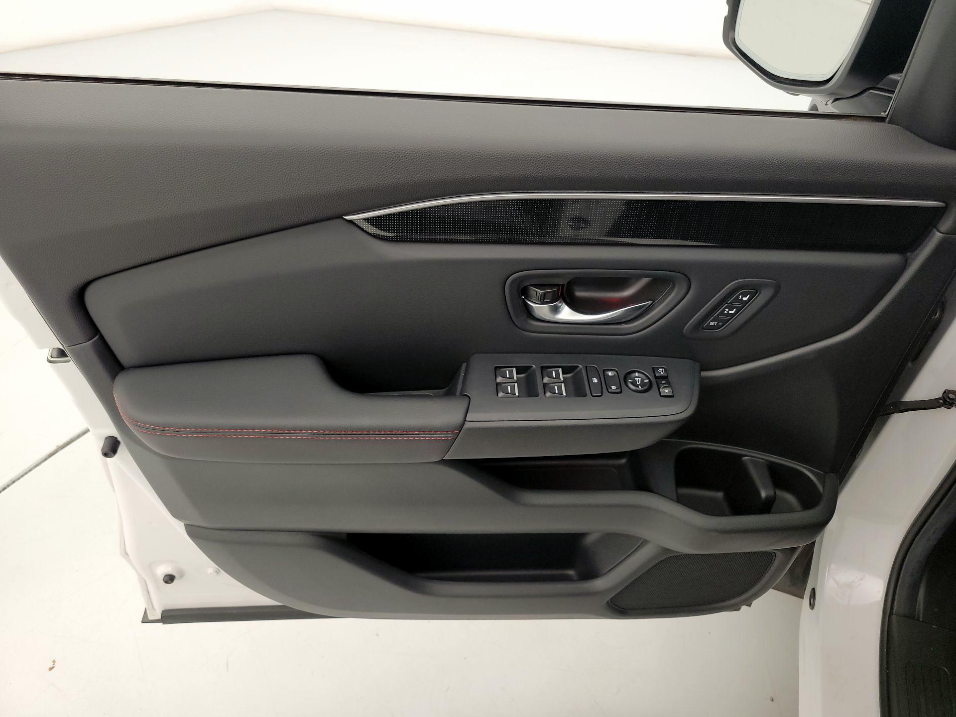 Thumbnail: 2025 Honda Pilot - 12