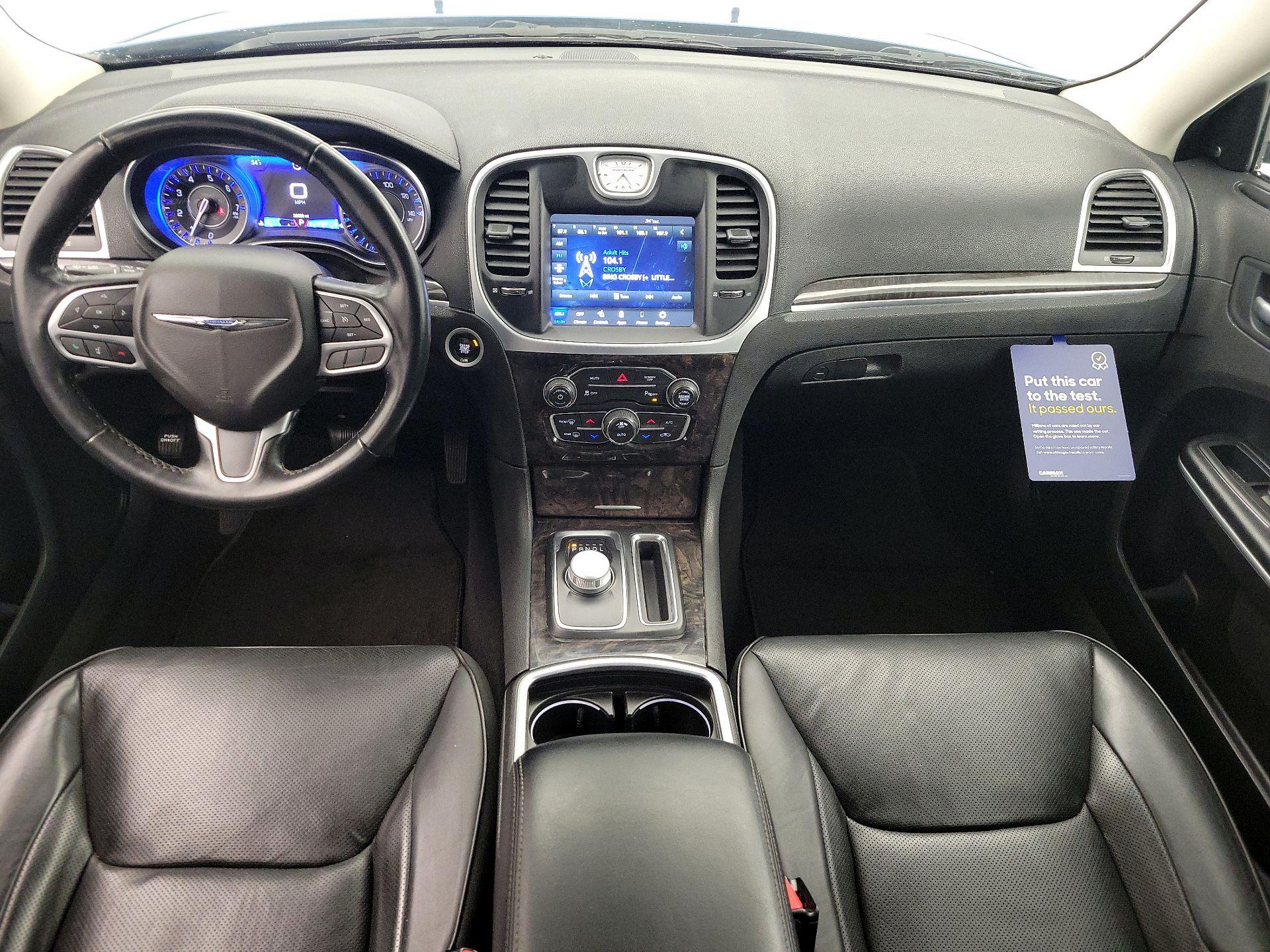 Thumbnail: 2022 Chrysler 300 - 9