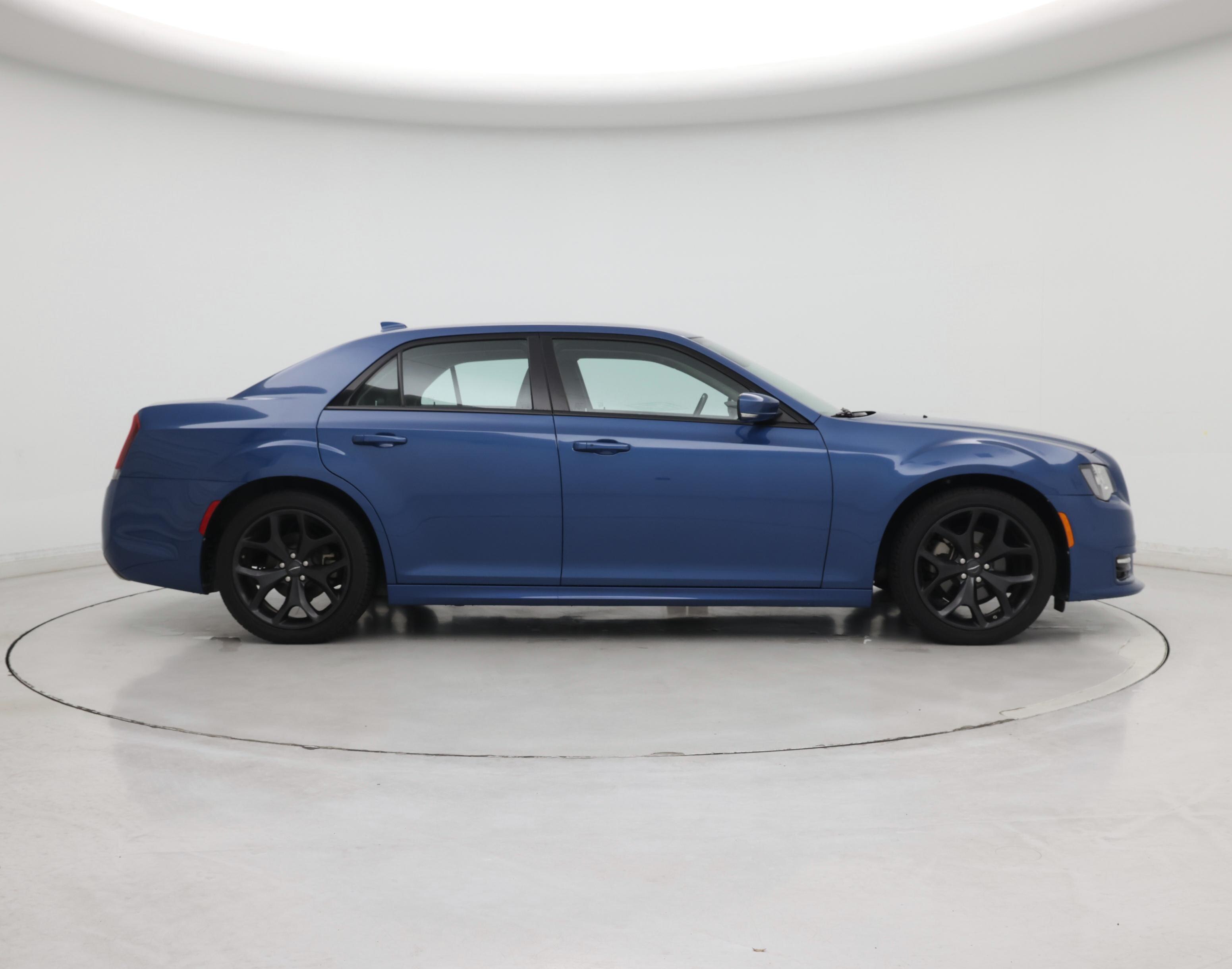 Thumbnail: 2022 Chrysler 300 - 7