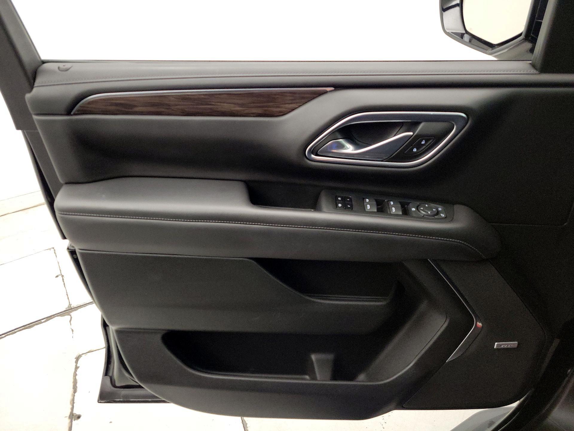 Thumbnail: 2021 Chevrolet Tahoe - 12