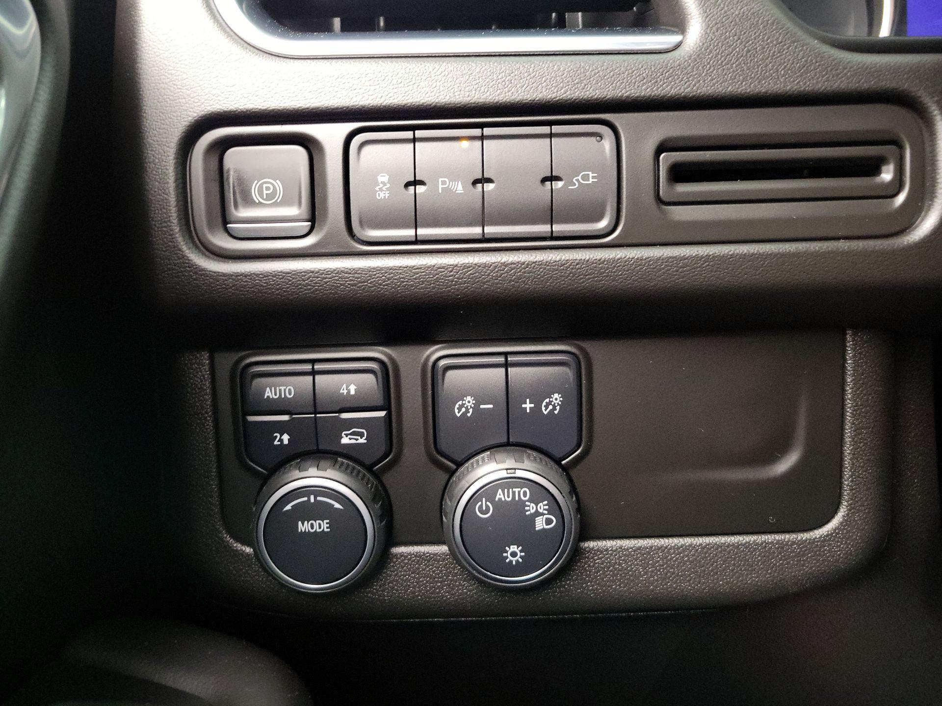 Thumbnail: 2021 Chevrolet Tahoe - 13