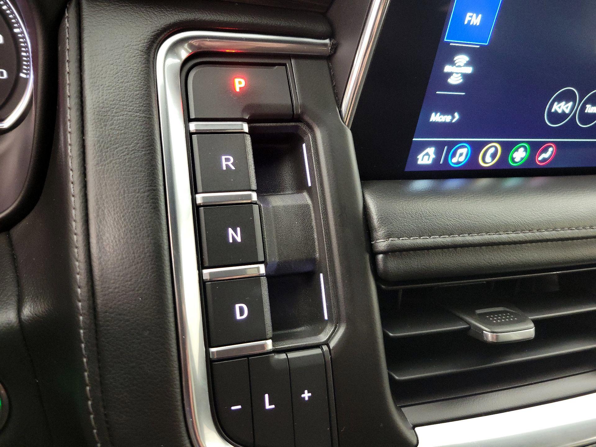 Thumbnail: 2021 Chevrolet Tahoe - 17