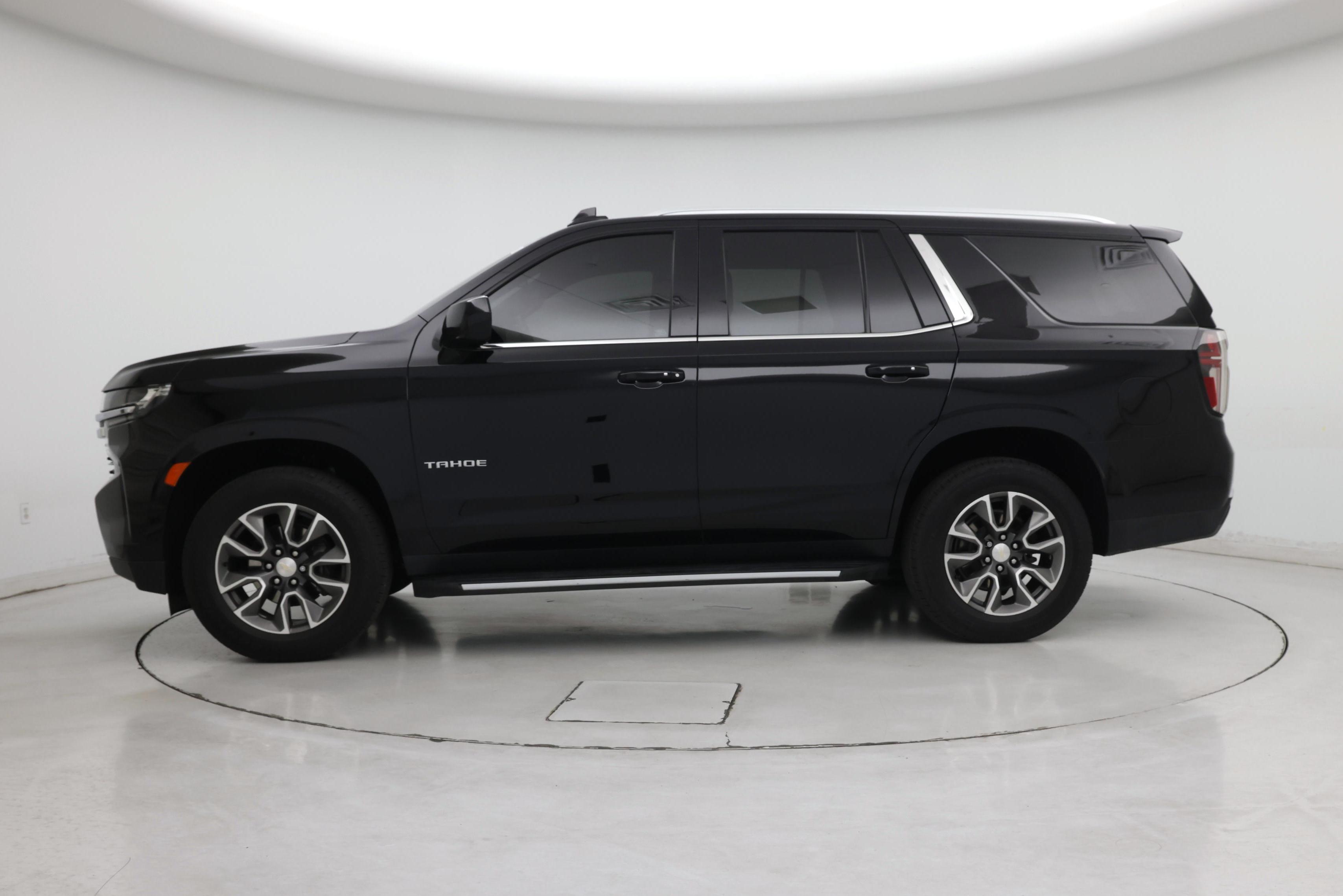 Thumbnail: 2021 Chevrolet Tahoe - 3