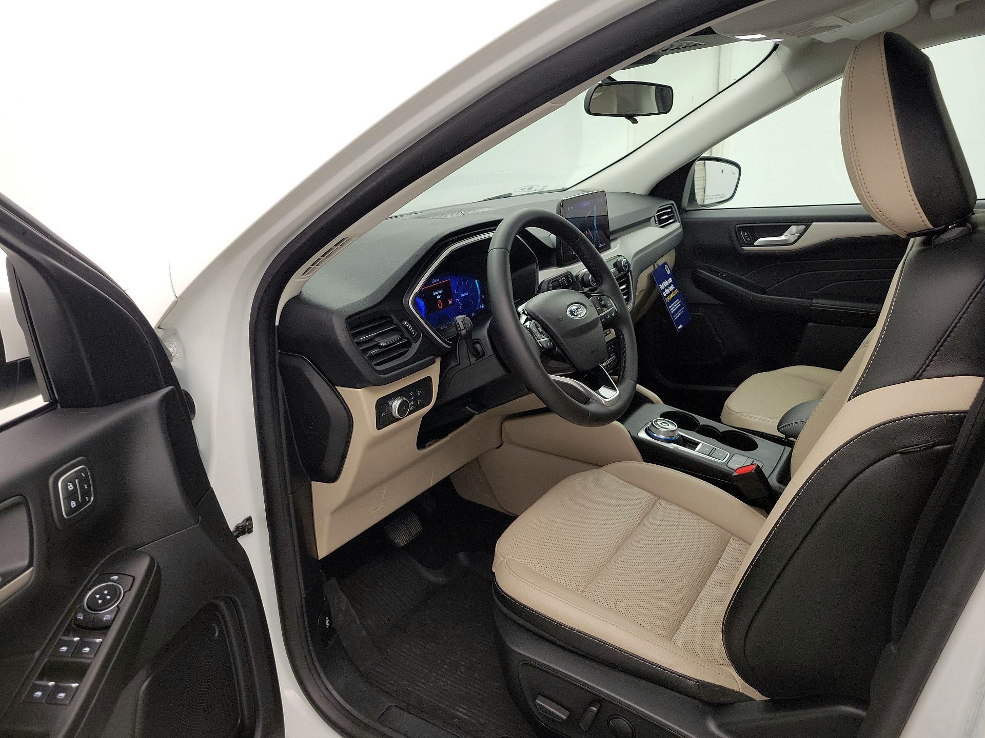 Thumbnail: 2022 Ford Escape - 11