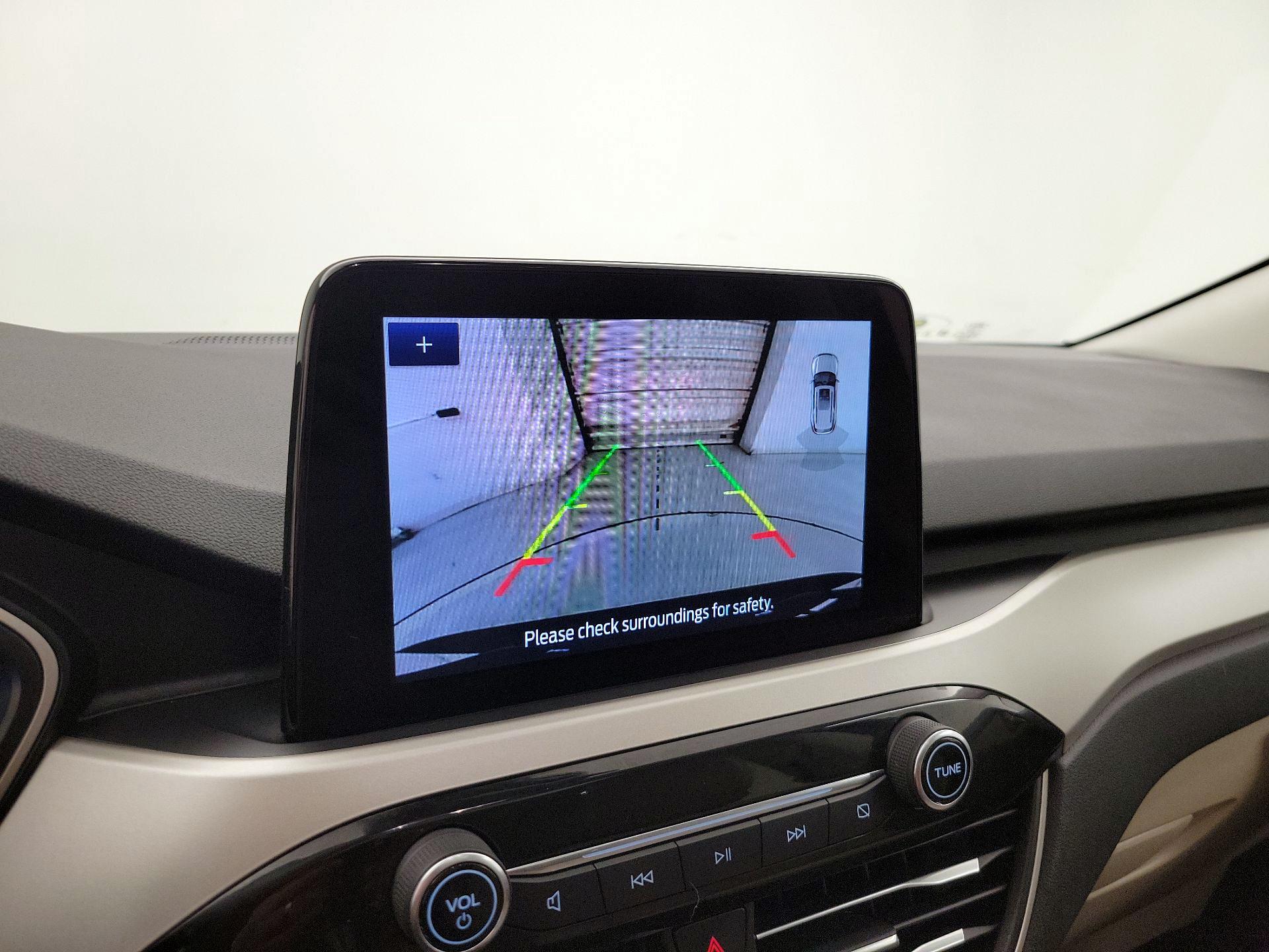 Thumbnail: 2022 Ford Escape - 15