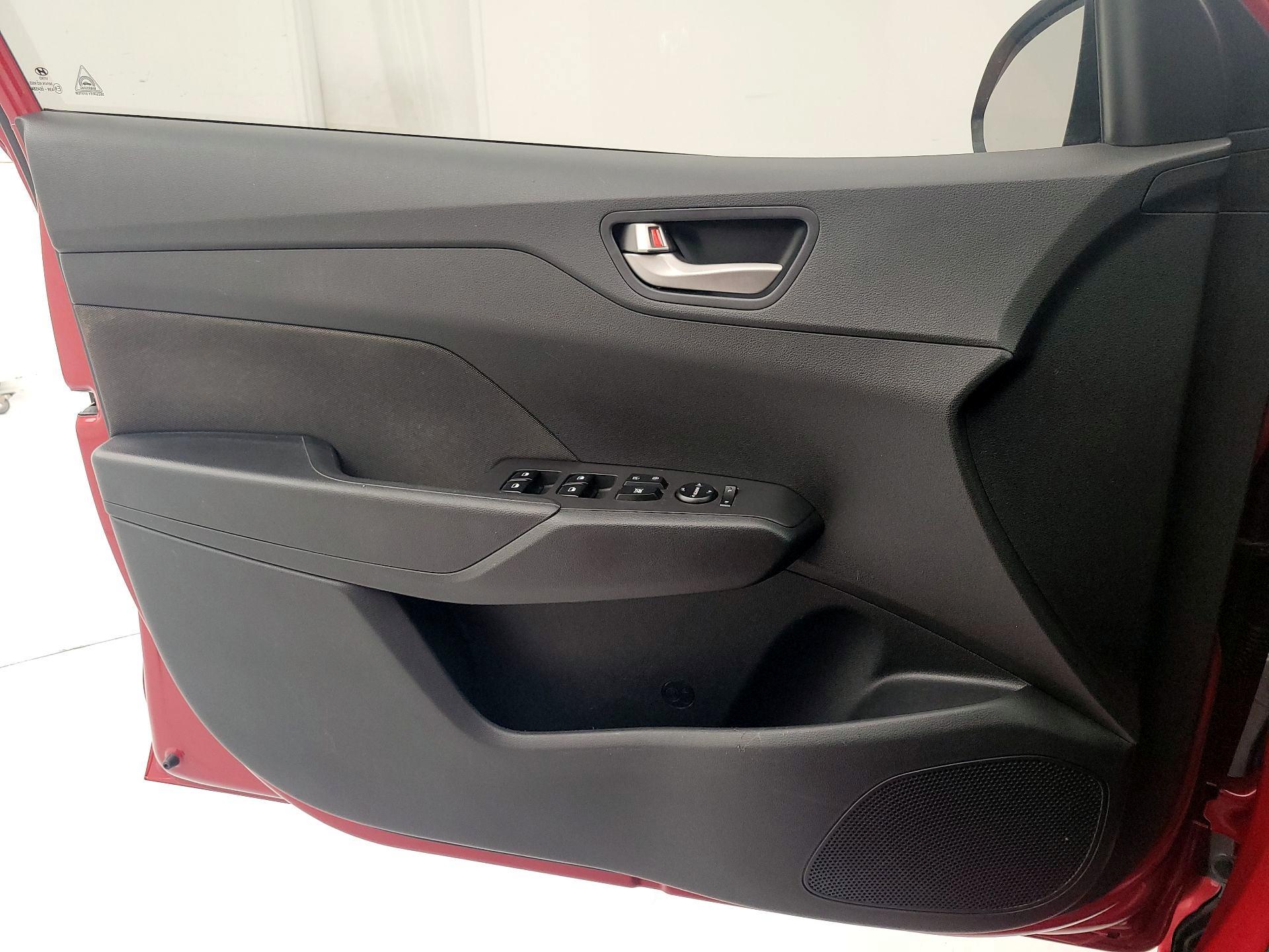 Thumbnail: 2020 Hyundai Accent - 12