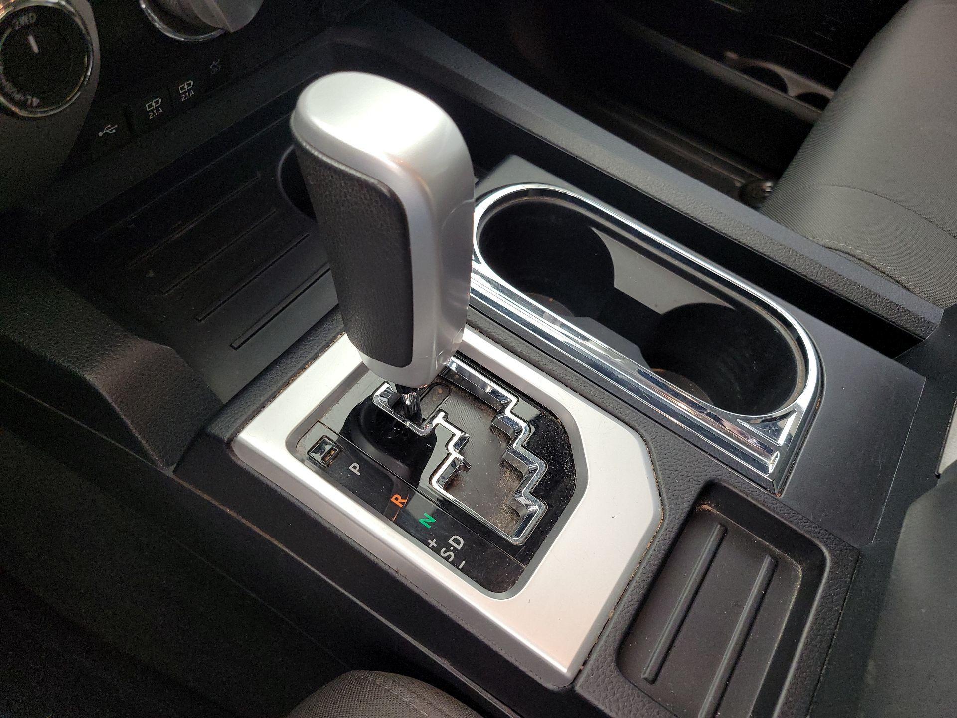 Thumbnail: 2020 Toyota Tundra - 18