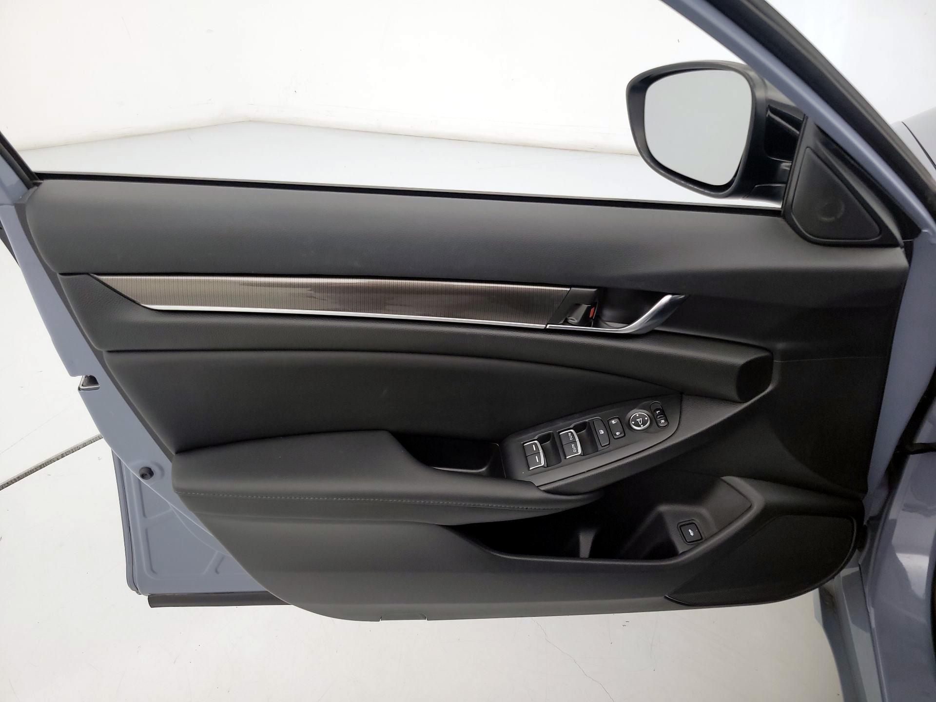 Thumbnail: 2022 Honda Accord - 12