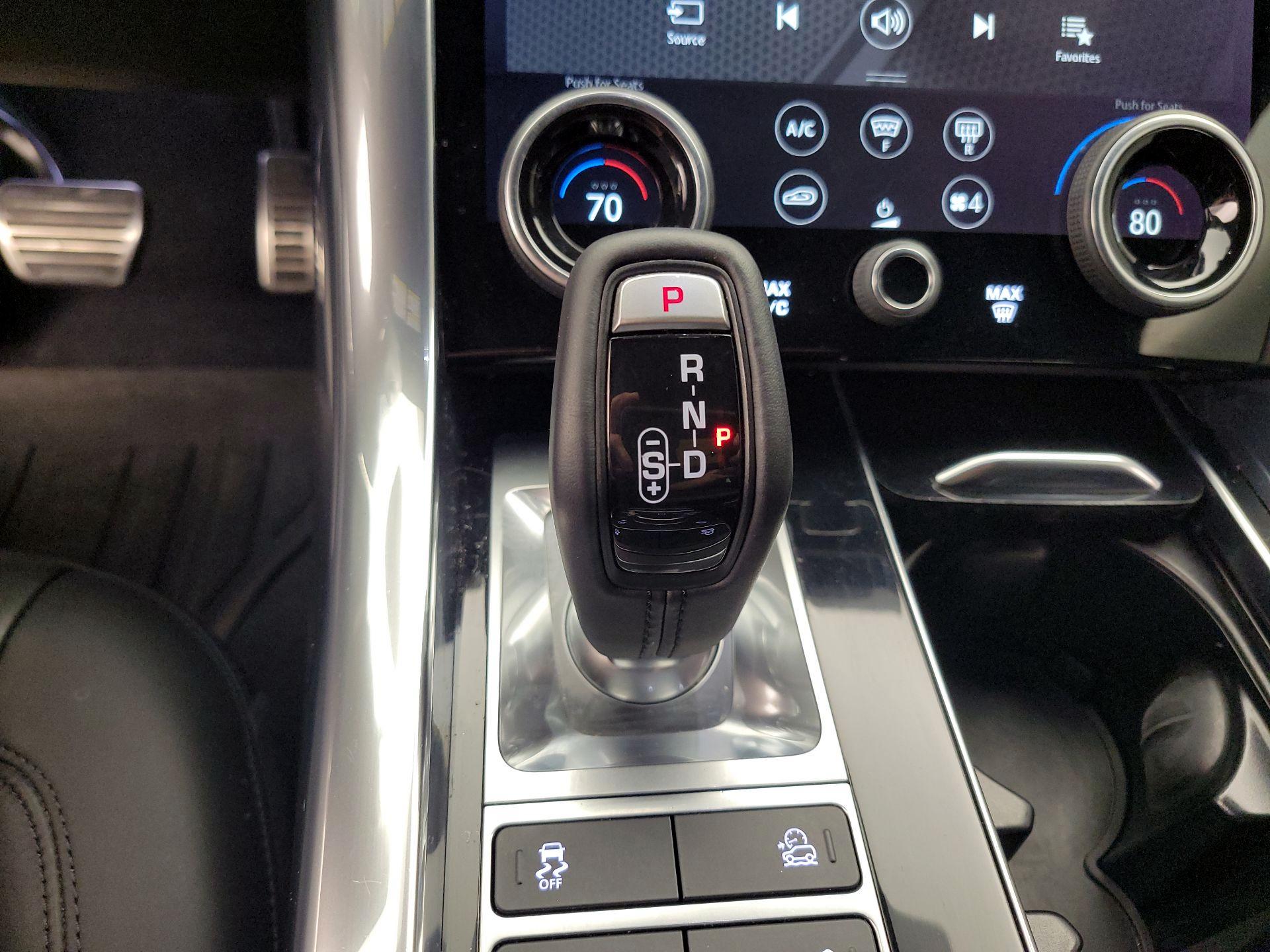 Thumbnail: 2021 Land Rover Range Rover Sport - 18