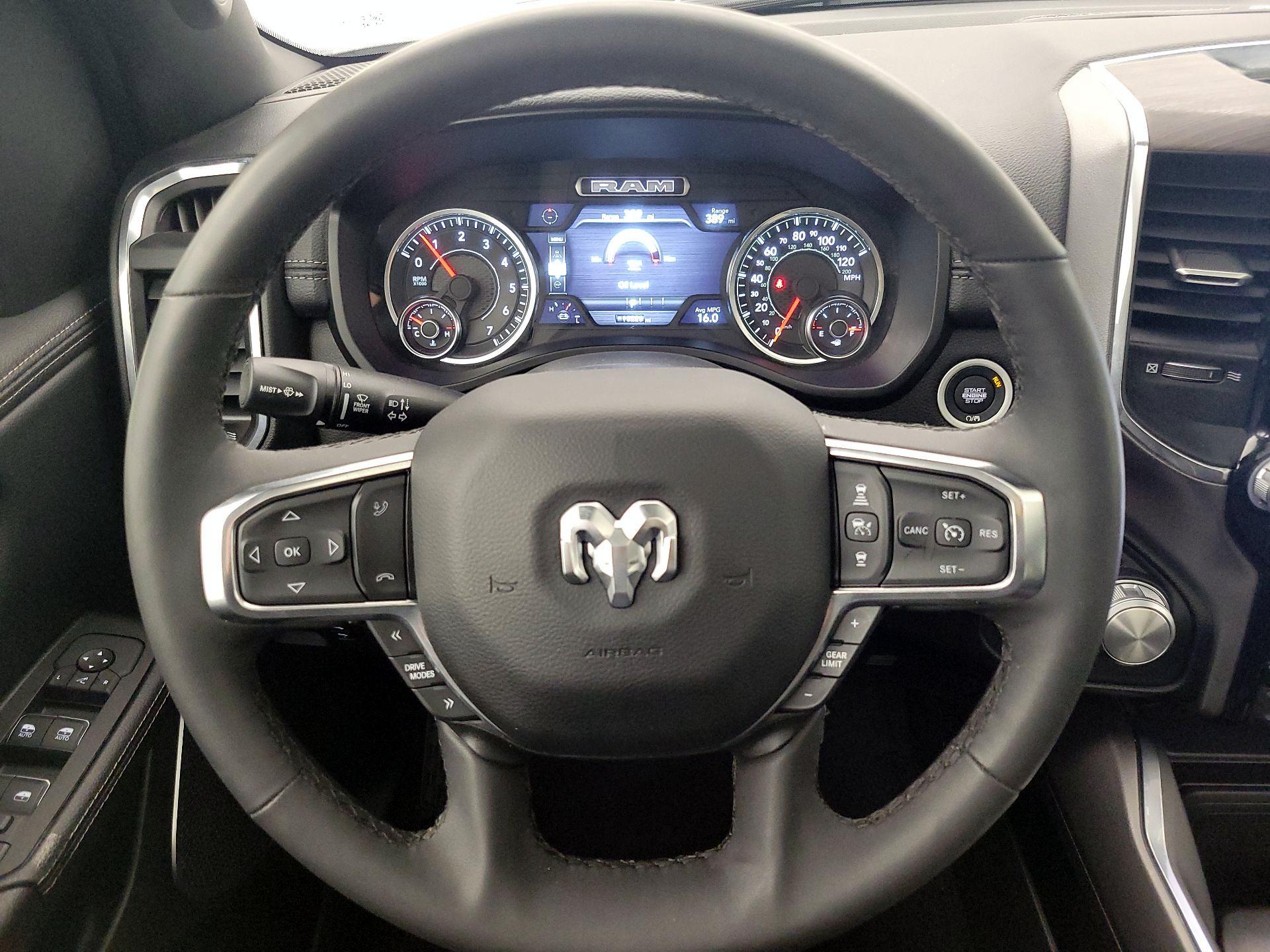 Thumbnail: 2025 RAM 1500 - 10