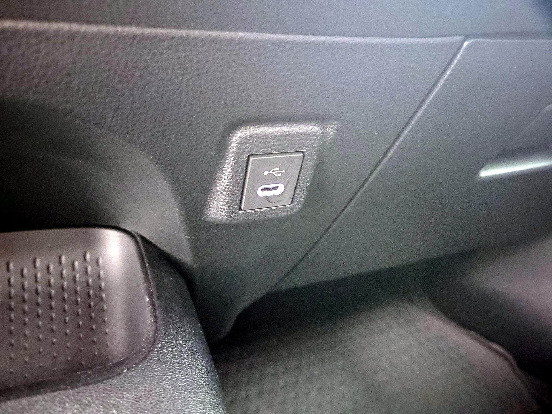 Thumbnail: 2024 Toyota Corolla - 18