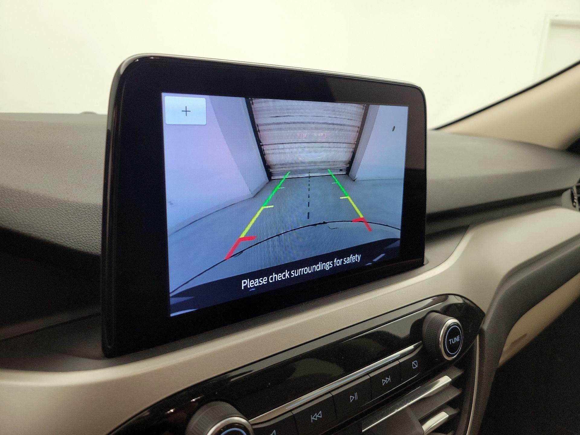 Thumbnail: 2020 Ford Escape - 15