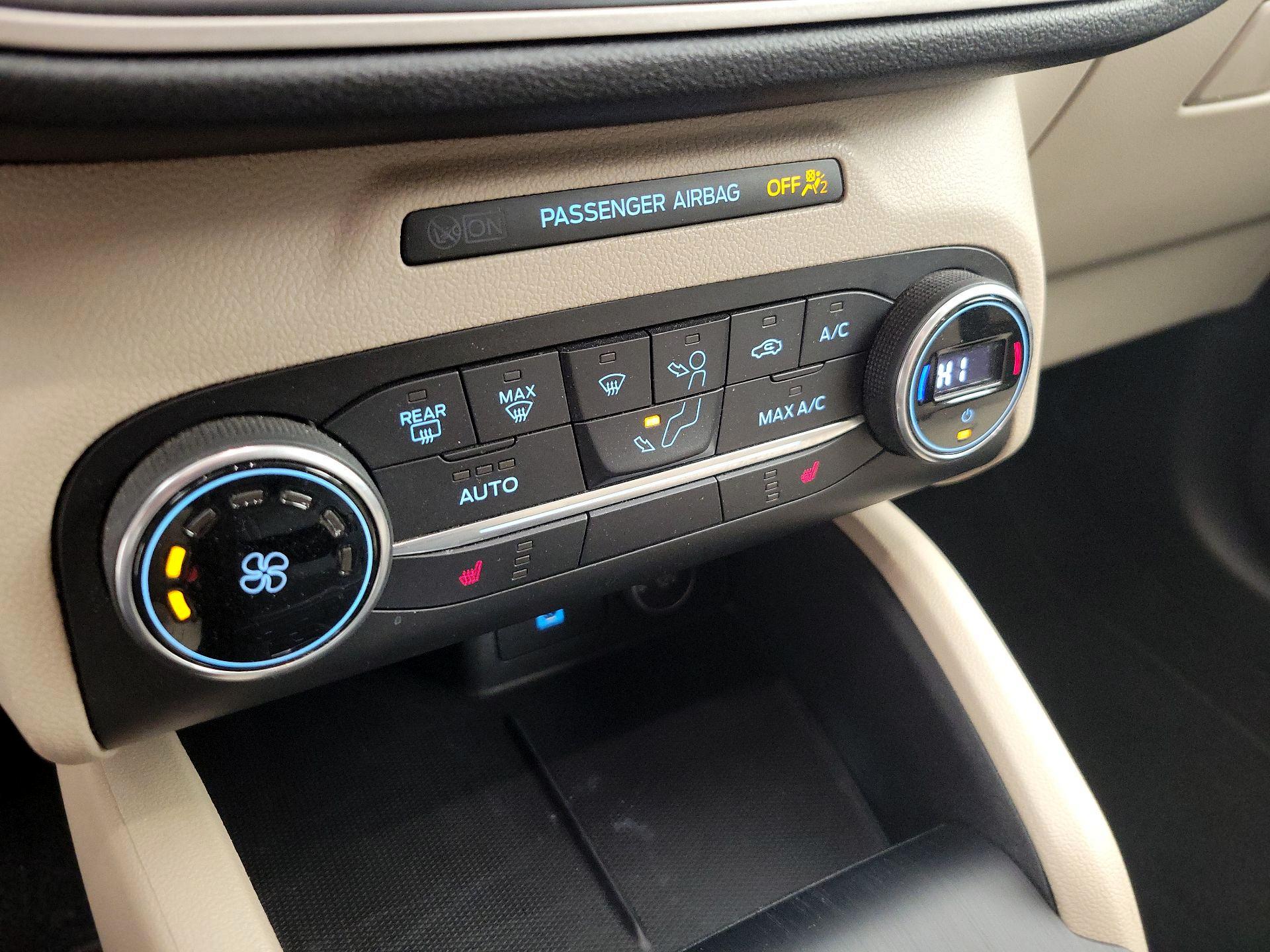 Thumbnail: 2020 Ford Escape - 17