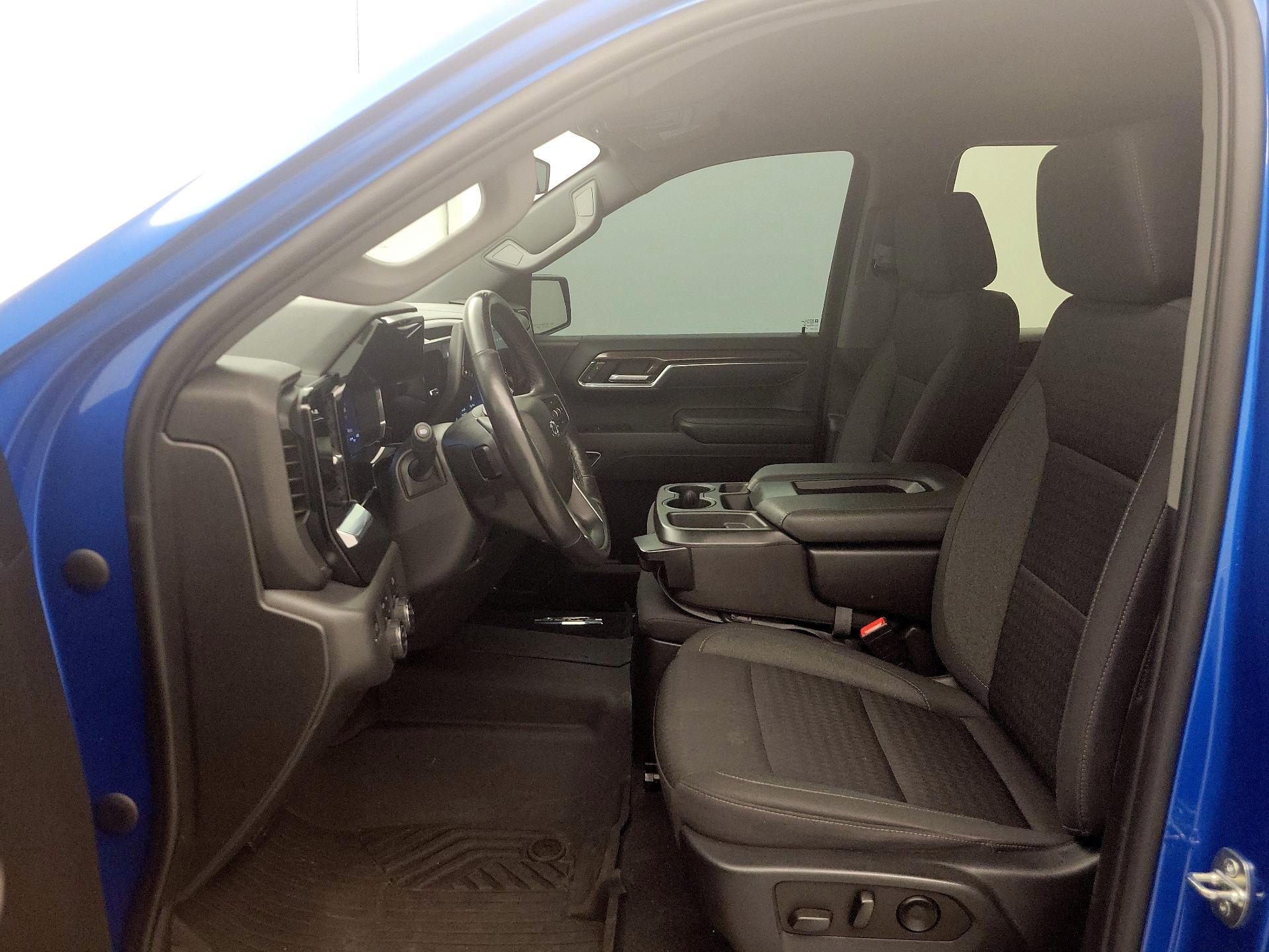 Thumbnail: 2022 Chevrolet Silverado 1500 - 11