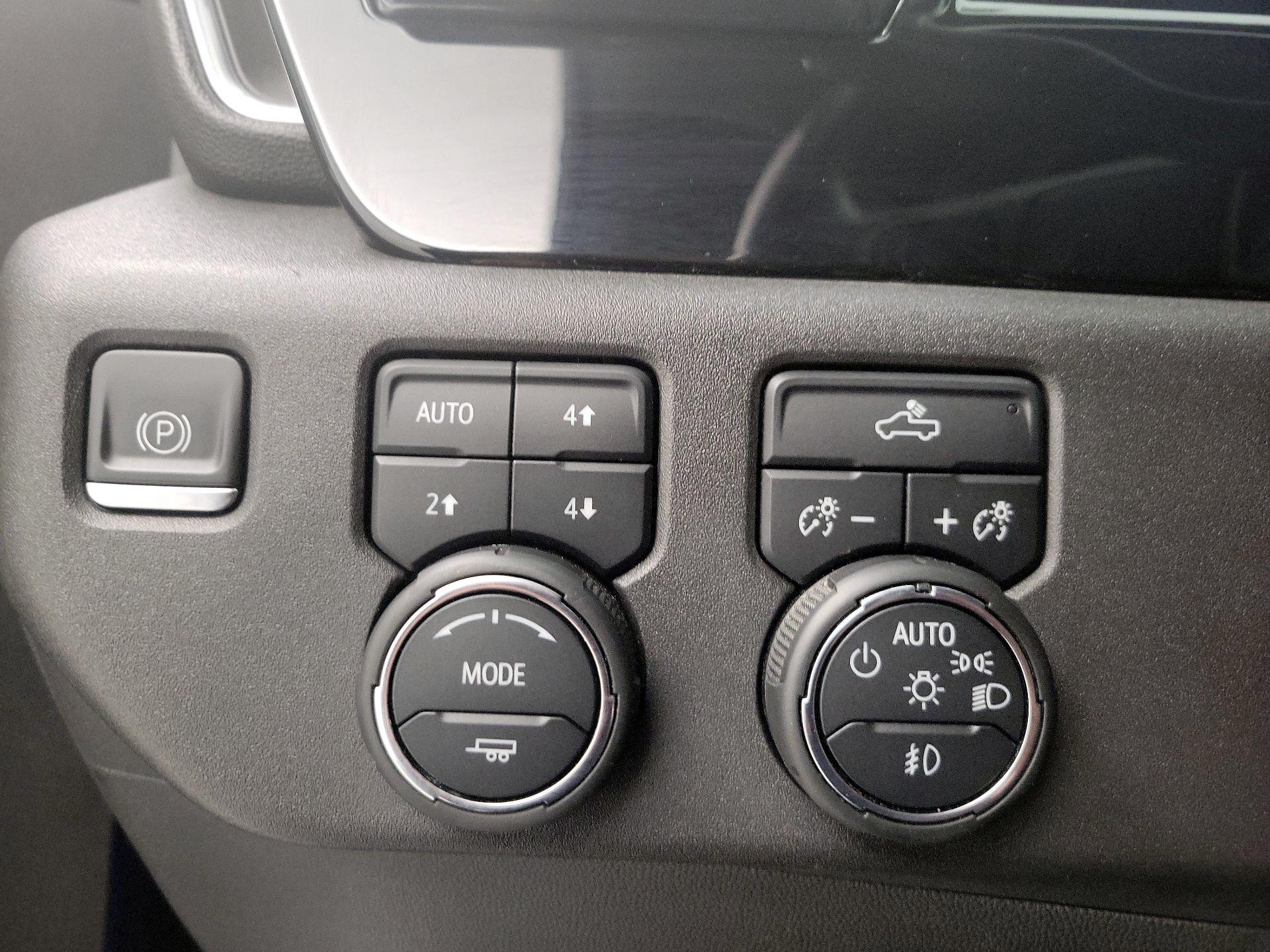 Thumbnail: 2022 Chevrolet Silverado 1500 - 13