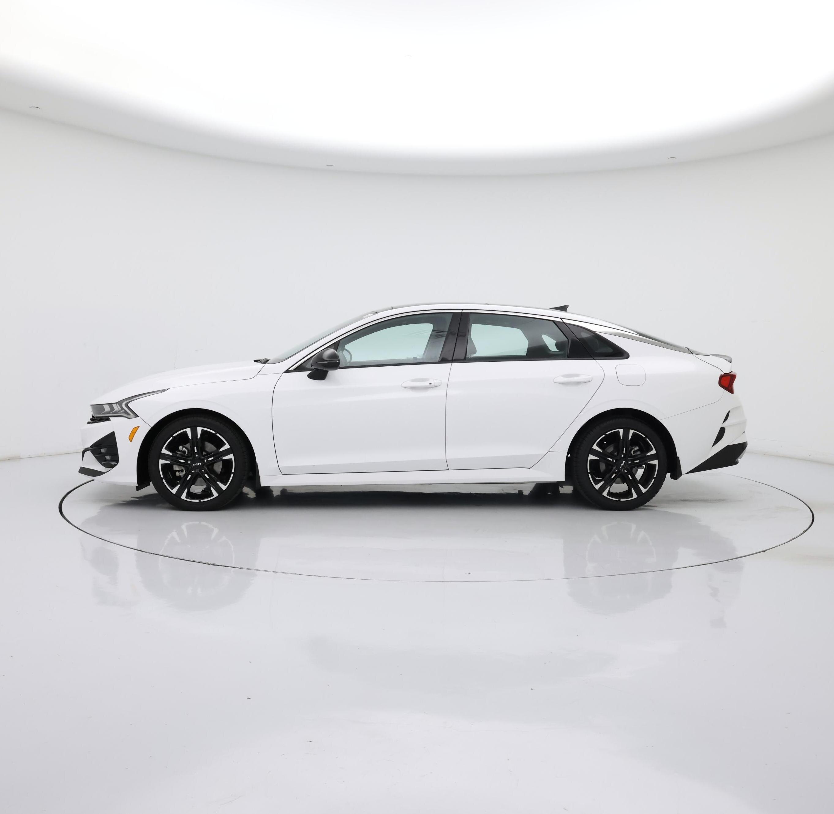 Thumbnail: 2023 Kia K5 - 3