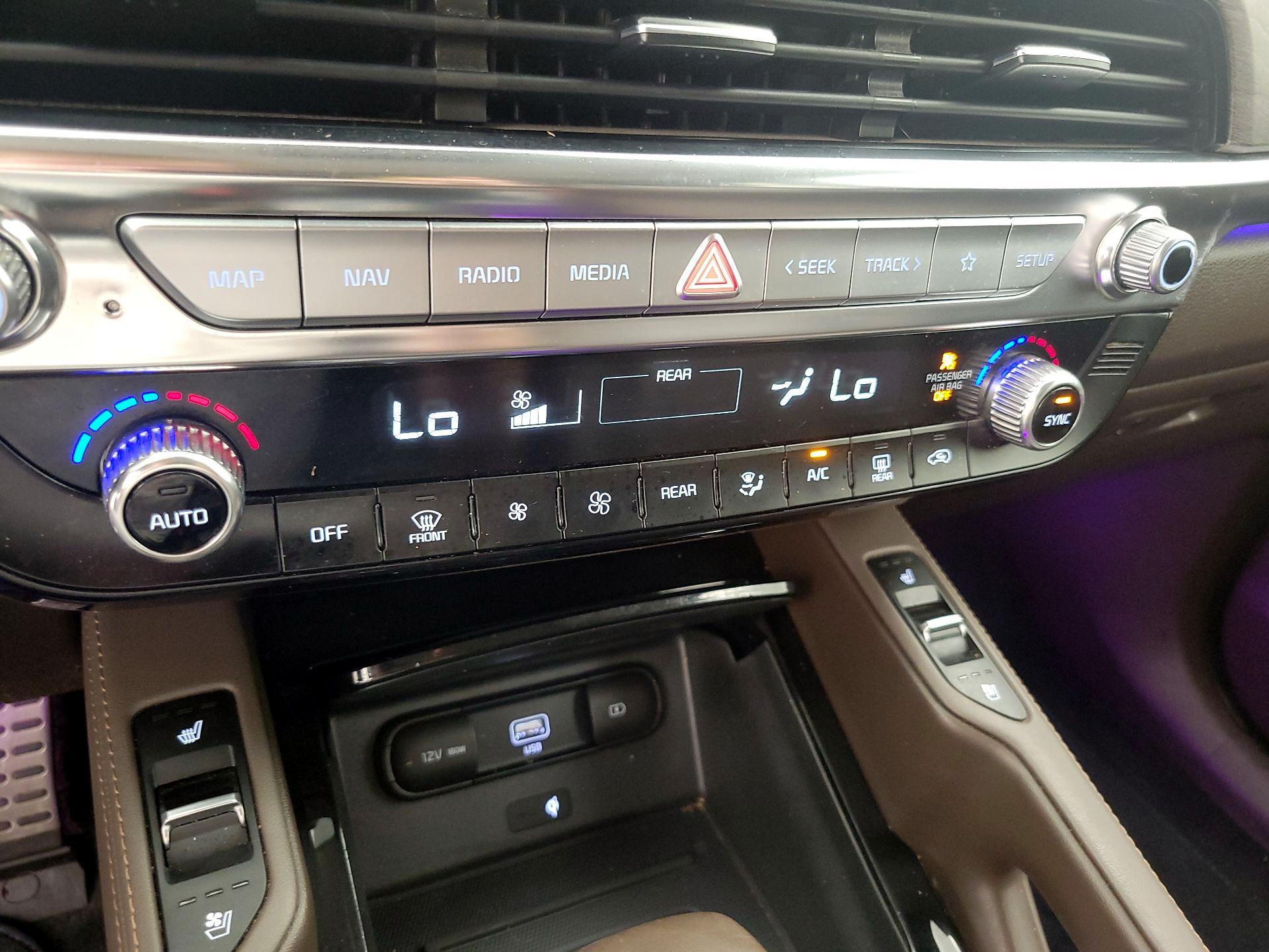 Thumbnail: 2022 Kia Telluride - 17