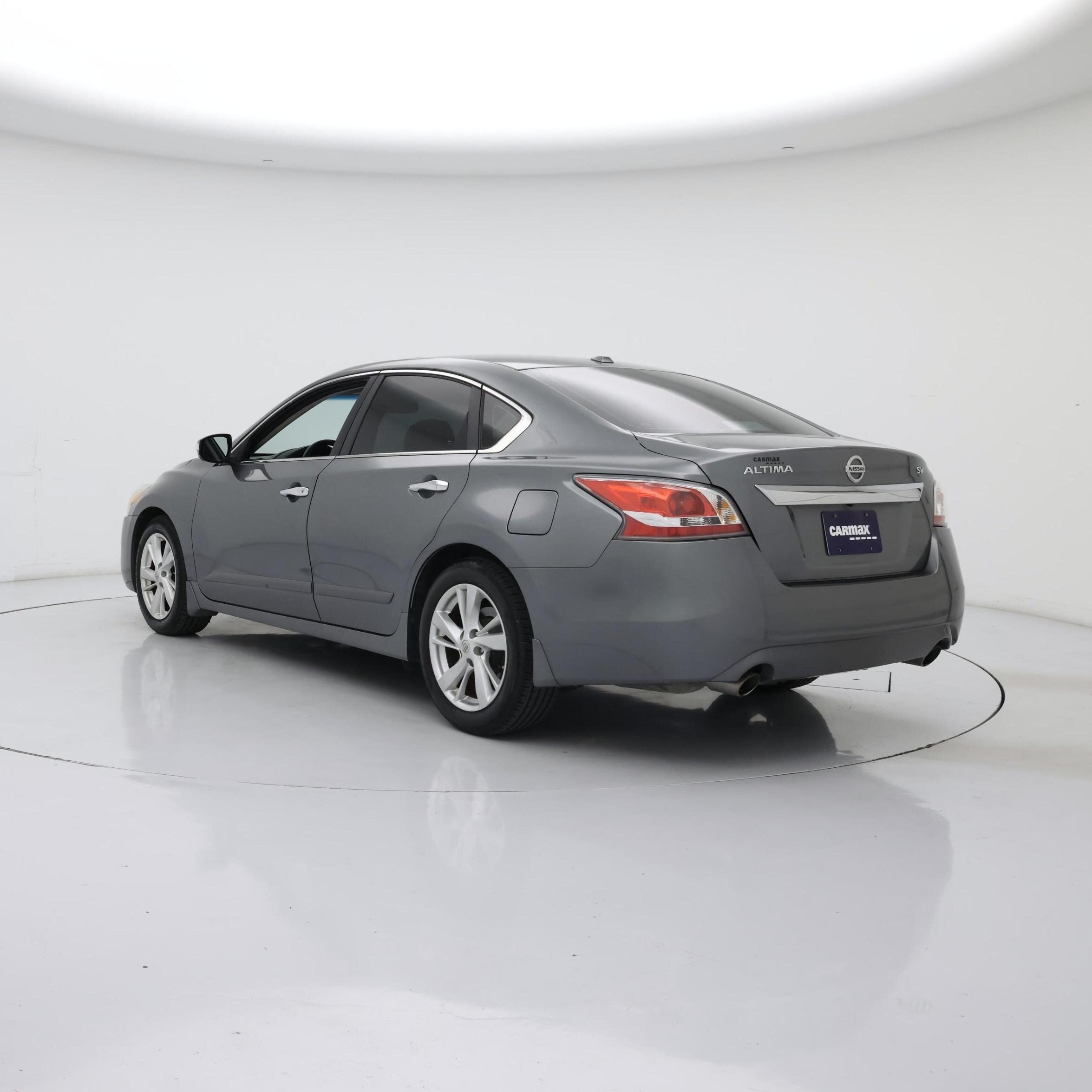 Thumbnail: 2015 Nissan Altima - 2