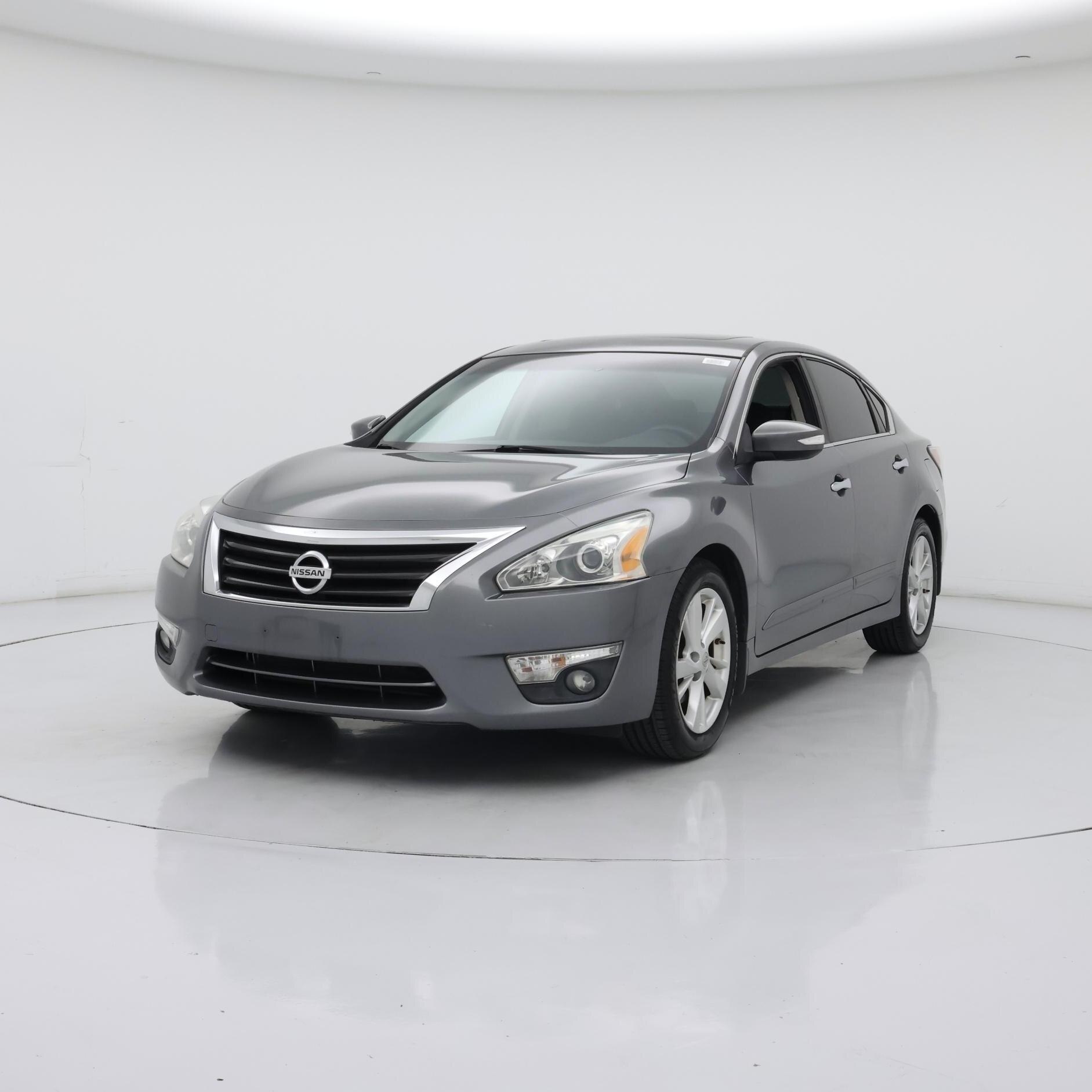 Thumbnail: 2015 Nissan Altima - 4