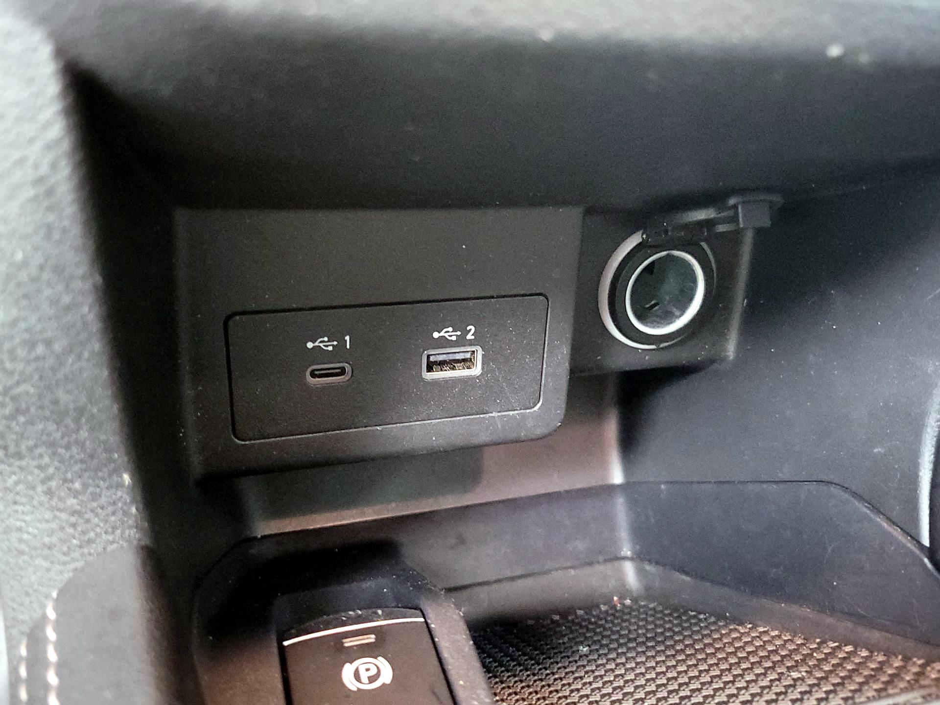 Thumbnail: 2023 Nissan Kicks - 17