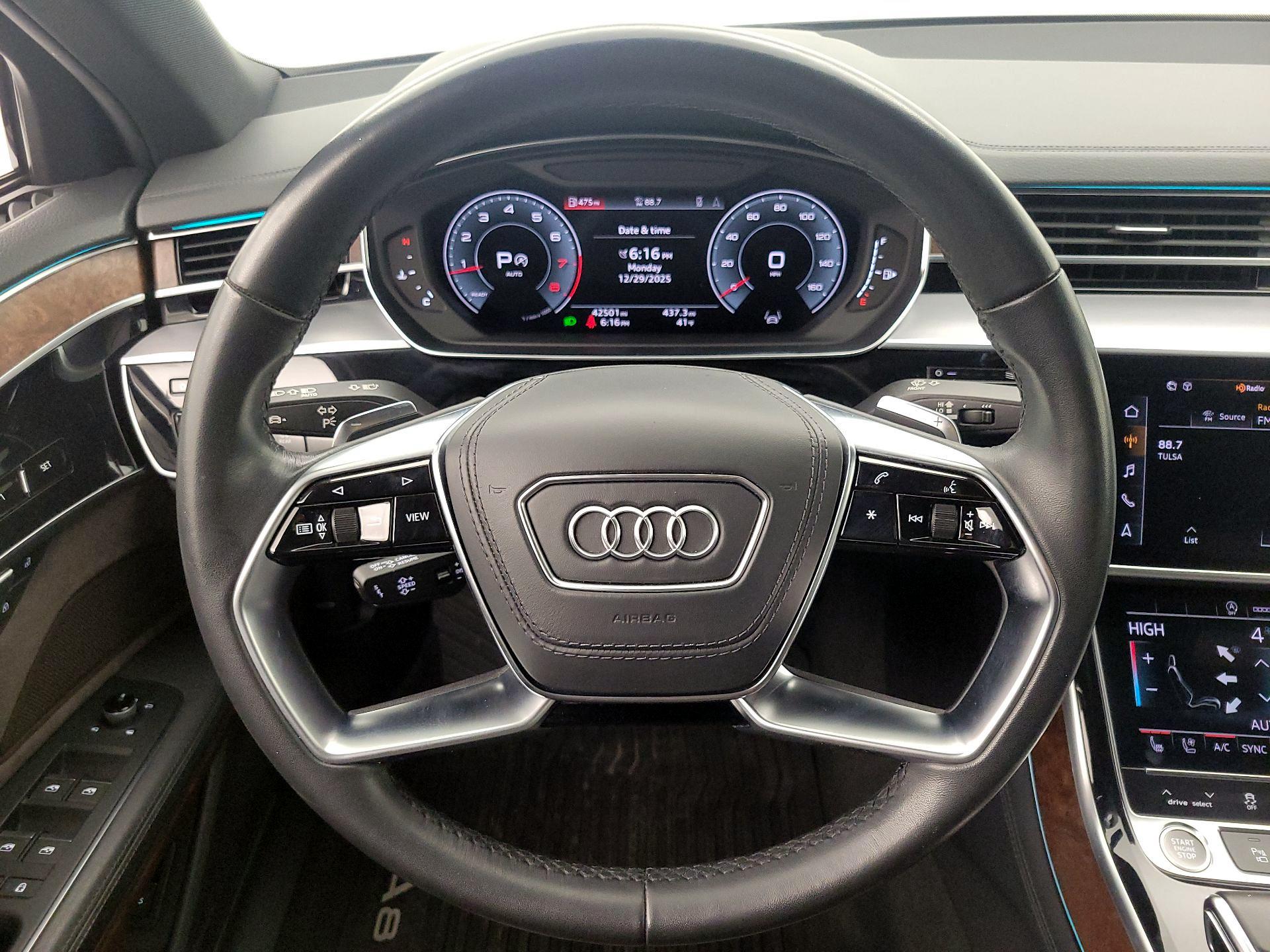 Thumbnail: 2021 Audi A8 - 10