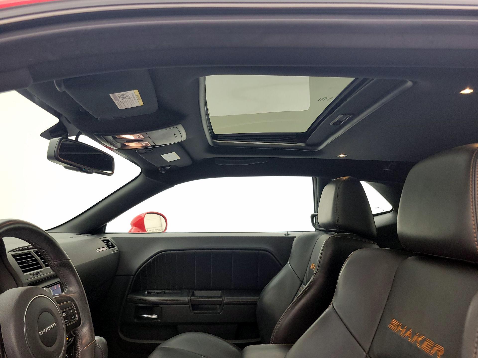 Thumbnail: 2014 Dodge Challenger - 19