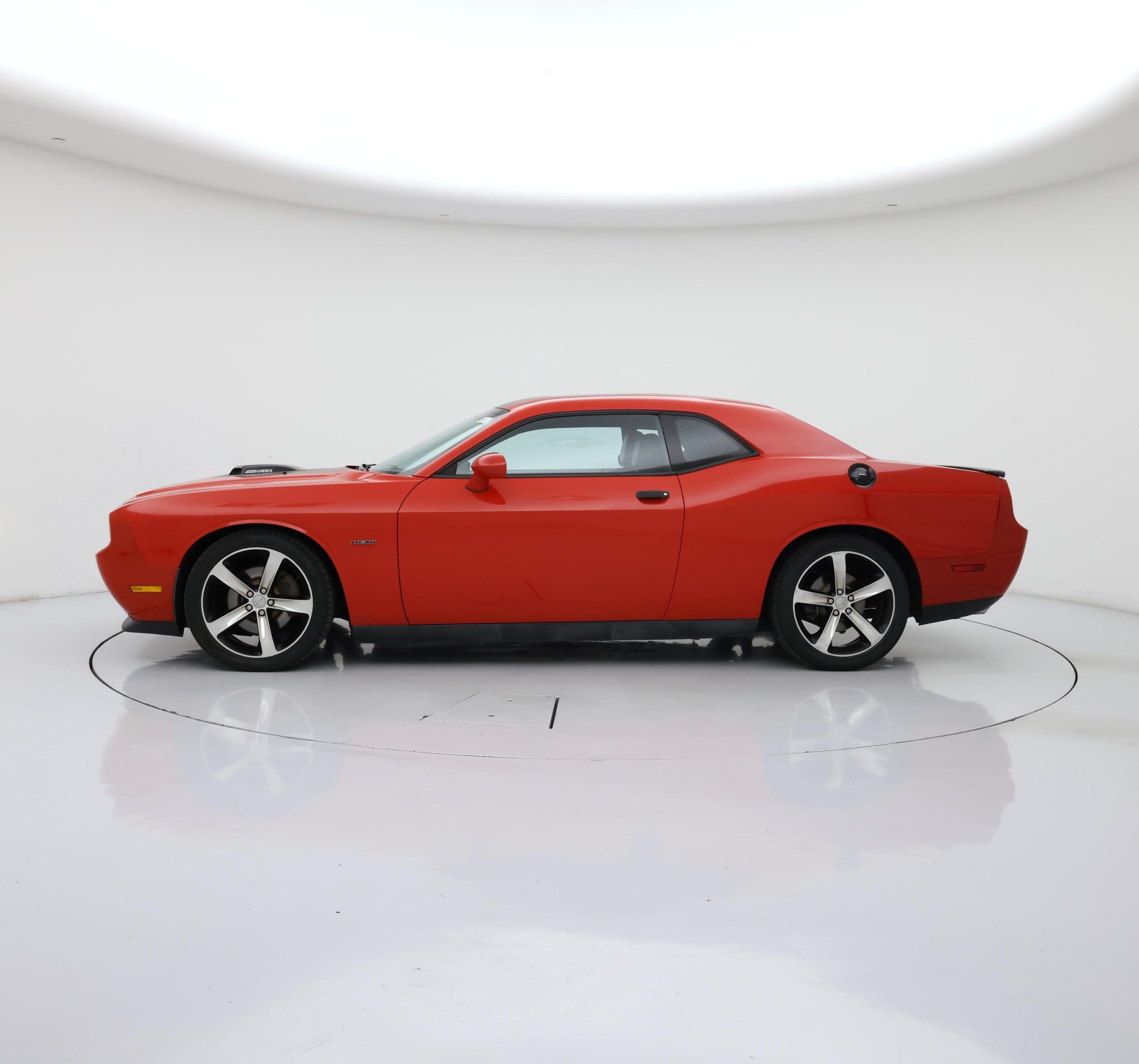 Thumbnail: 2014 Dodge Challenger - 3