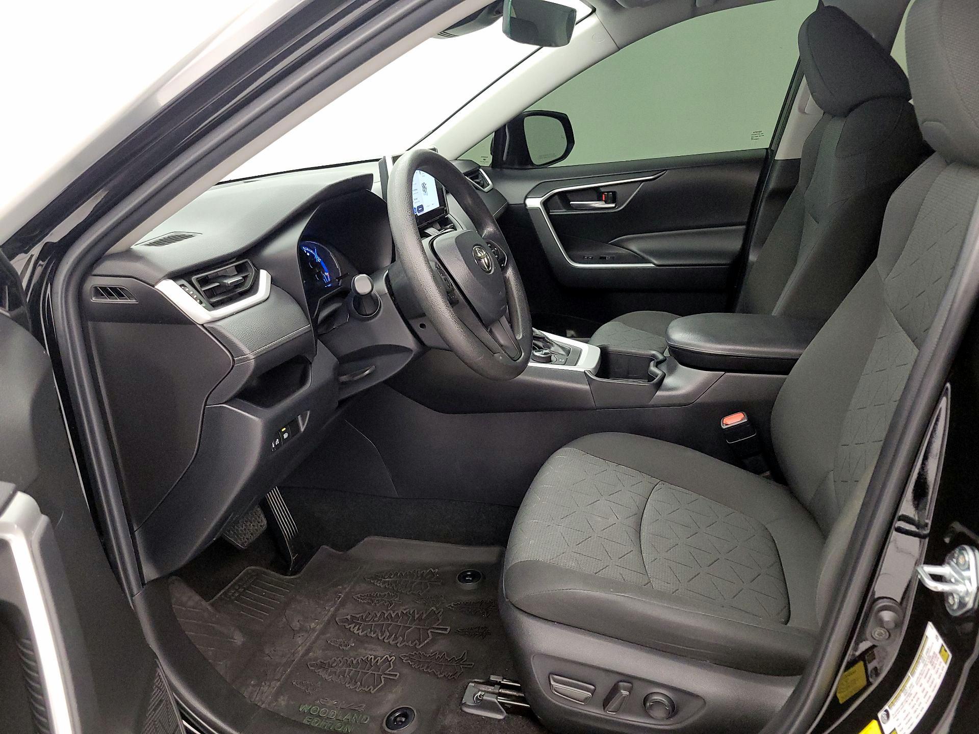 Thumbnail: 2023 Toyota RAV4 - 11