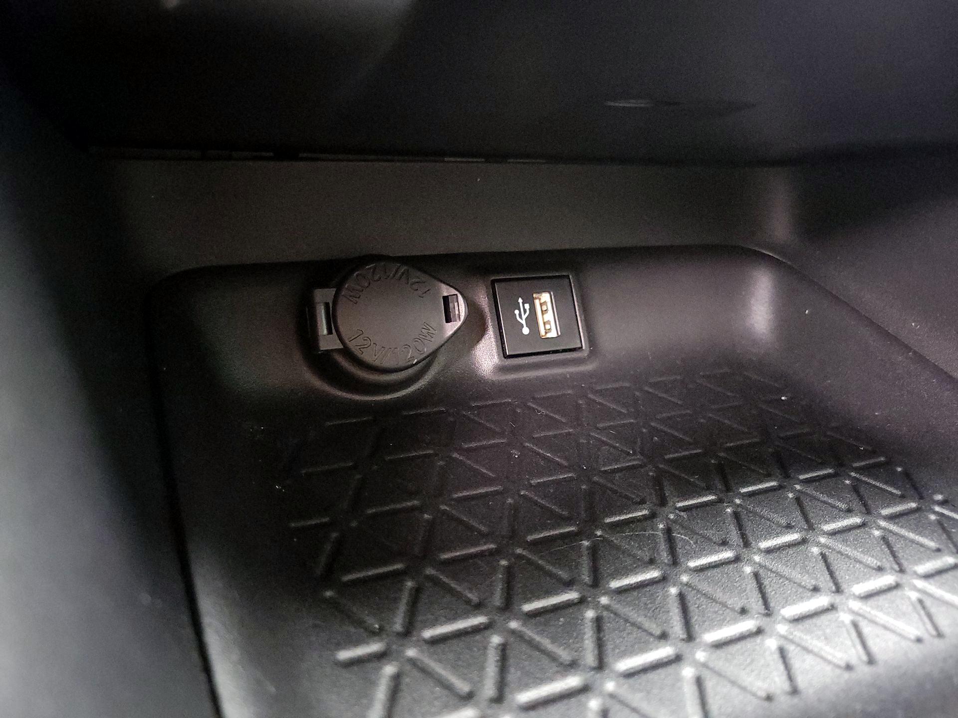 Thumbnail: 2023 Toyota RAV4 - 18