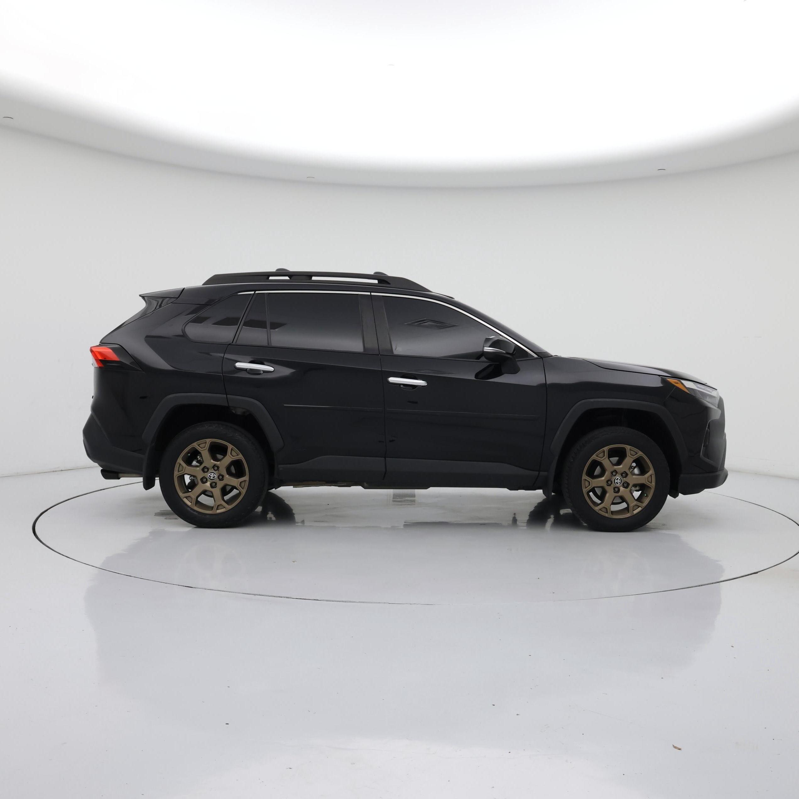 Thumbnail: 2023 Toyota RAV4 - 7
